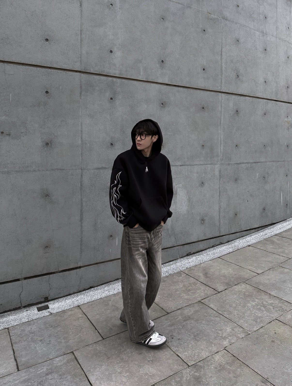 （現貨）獨家自訂款｜流線圖騰刺繡帽T  杜安大推！「厚磅太空棉」