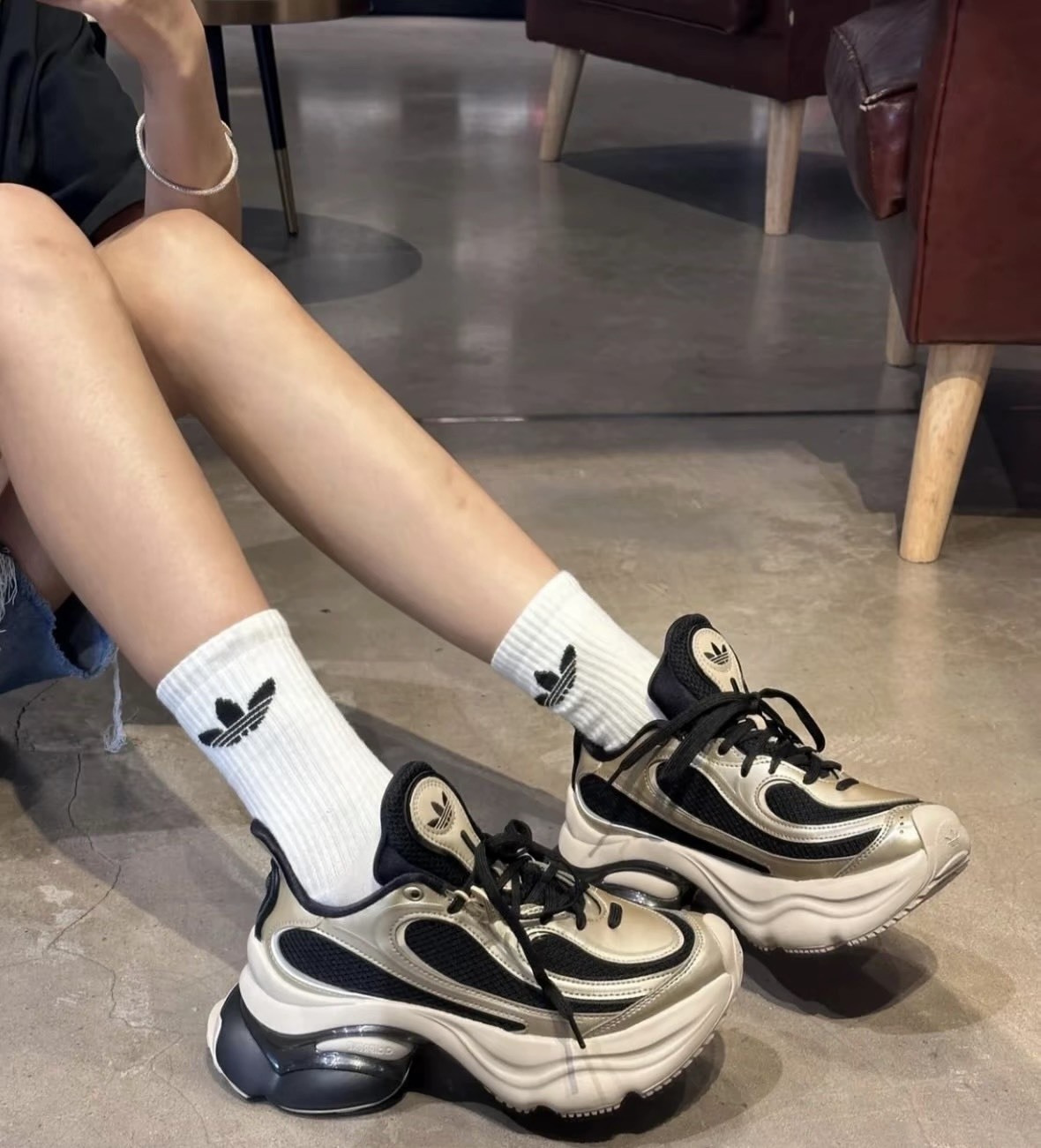 【預購】Adidas Ozvenuz  香檳金 黑金 蝴蝶鞋 增高 厚底 宋雨琦同款 女鞋 KI0583