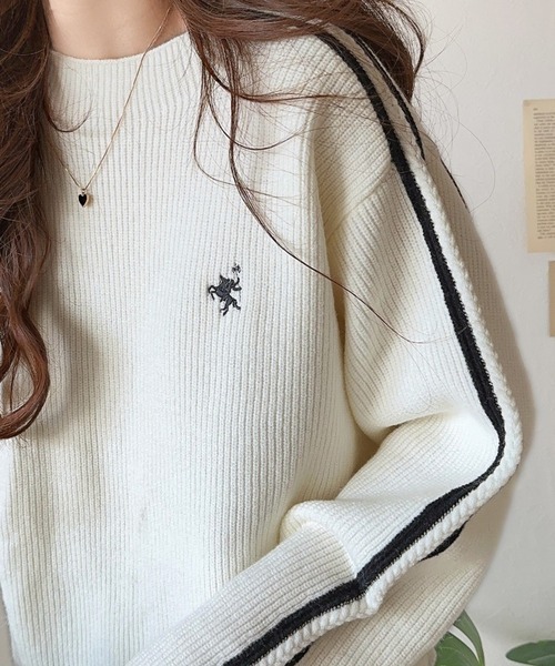 日本🇯🇵連線 Classical Elf 運動風刺繡撞色雙線條針織衫 刺繡 休閒 長袖 針織 運動風 打底 內搭 4色(任買兩件711免運)/預購