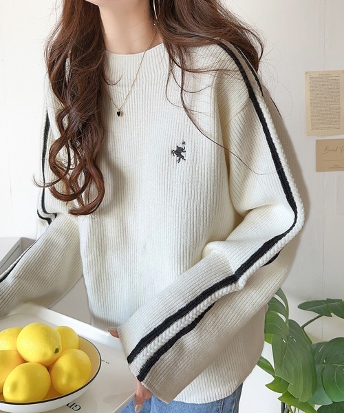 日本🇯🇵連線 Classical Elf 運動風刺繡撞色雙線條針織衫 刺繡 休閒 長袖 針織 運動風 打底 內搭 4色(任買兩件711免運)/預購