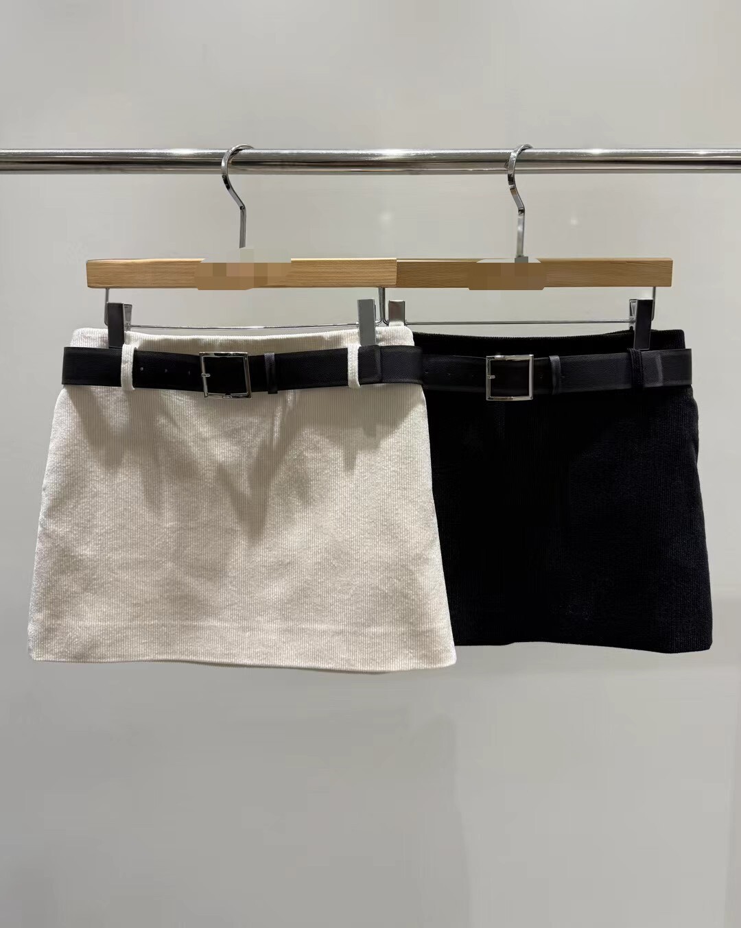 腰帶燈芯絨短裙