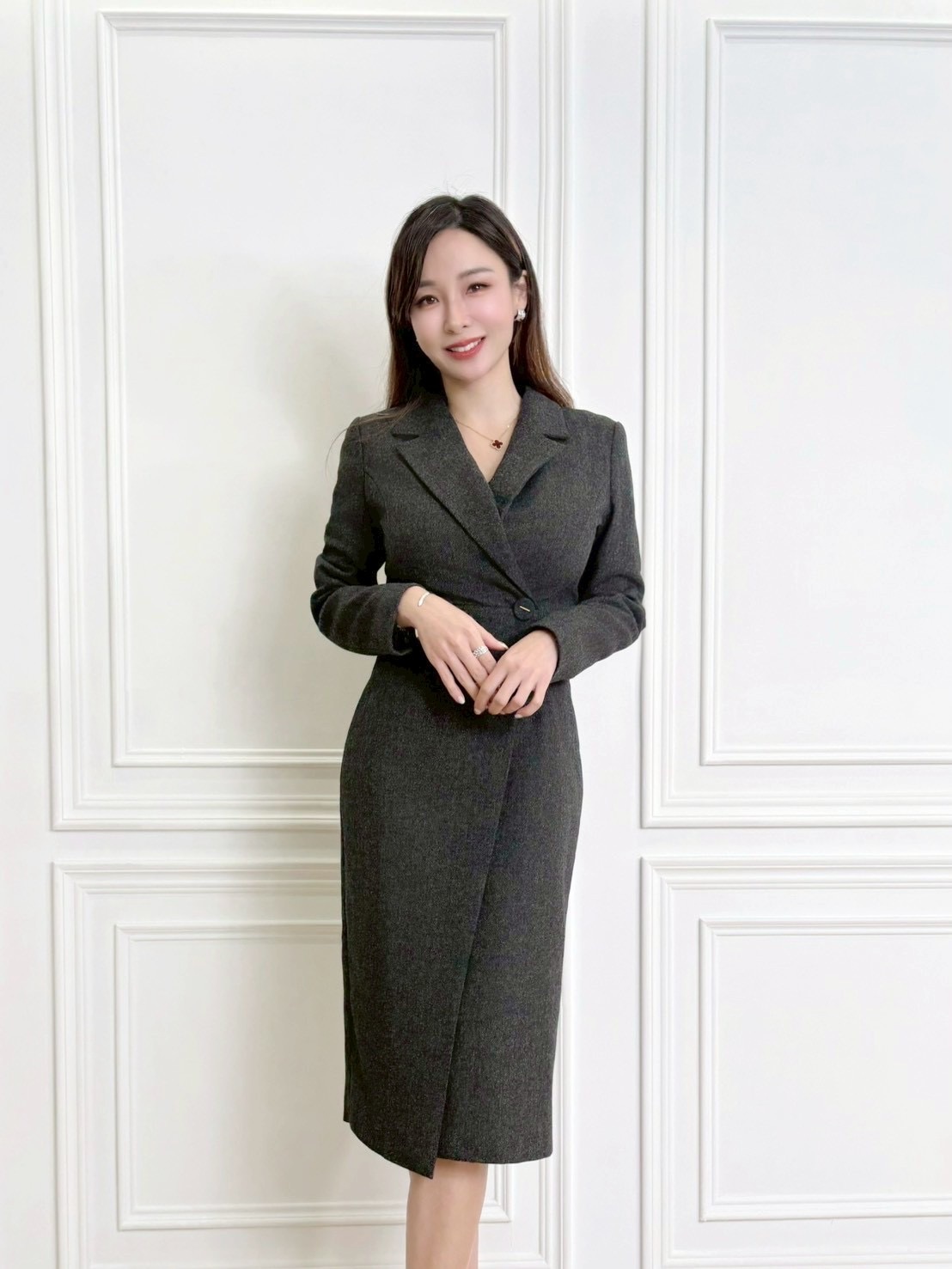 翻領側單釦下開衩合身洋