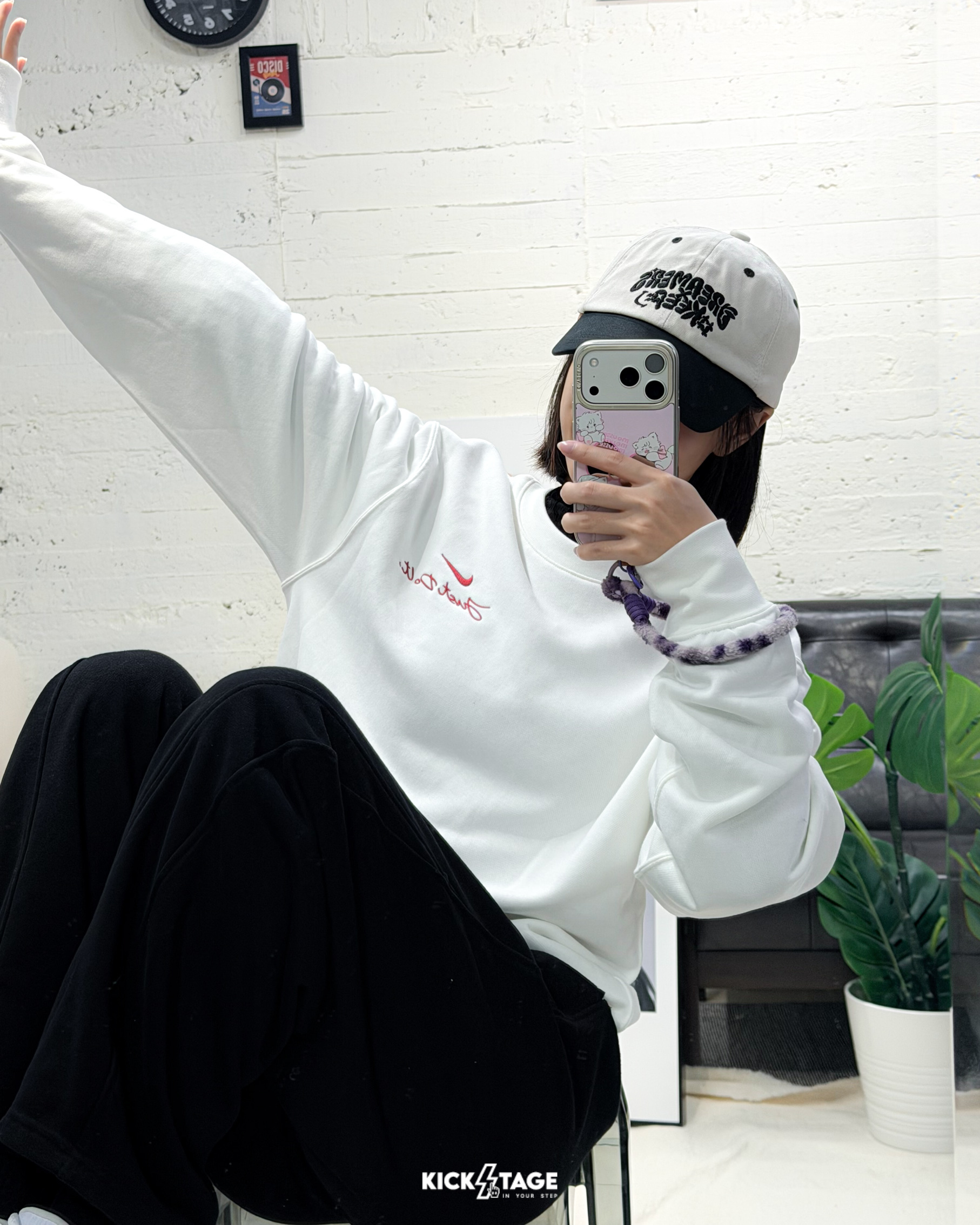 男款 NIKE CLUB FT CREW CNY TEE 白色 馬年 新年 刺繡LOGO 長T 大學T【IR0102-133】NKTF