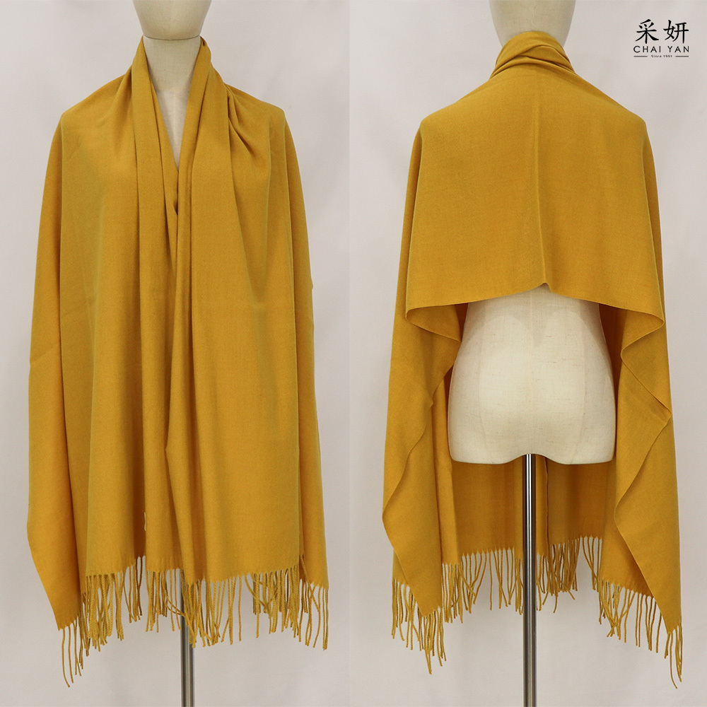 素色小羊標圍巾披肩