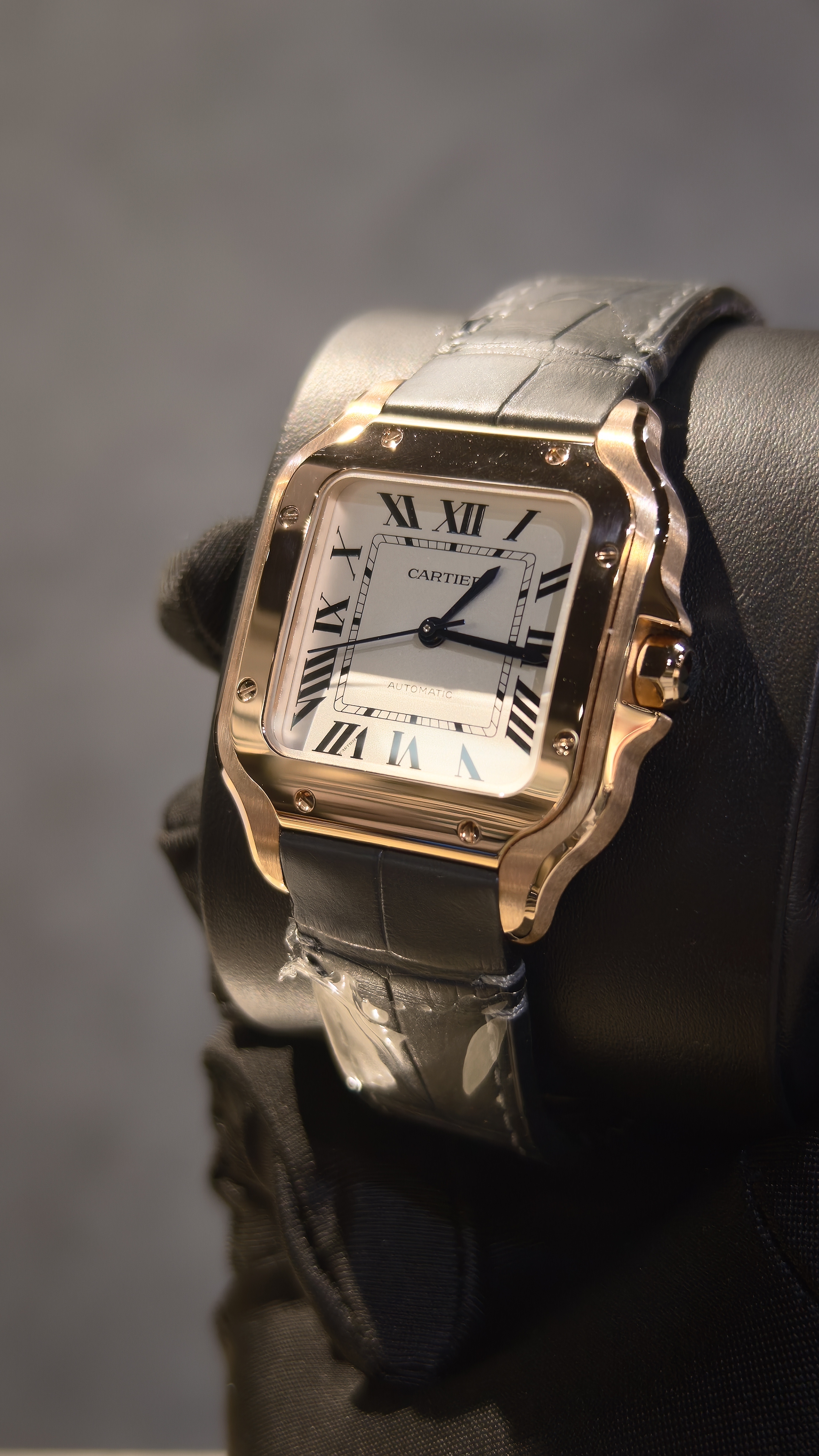 BRAND NEW CARTIER WGSA0028 SILVER DIAL SANTOS DE ROSE GOLD MEDIUM MODEL 35MM LEATHER STRAP