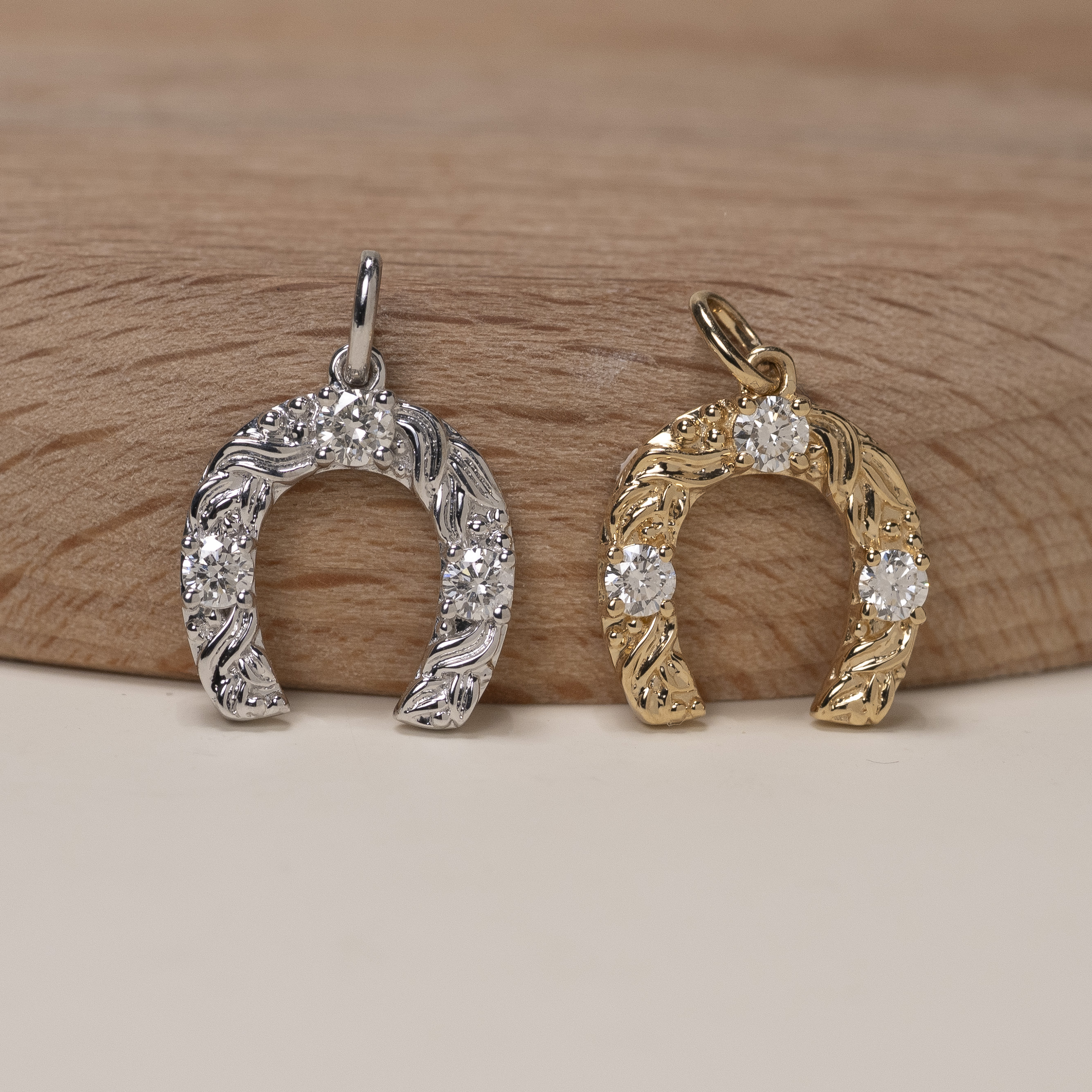 18K Golden Saddle Diamond Pendant