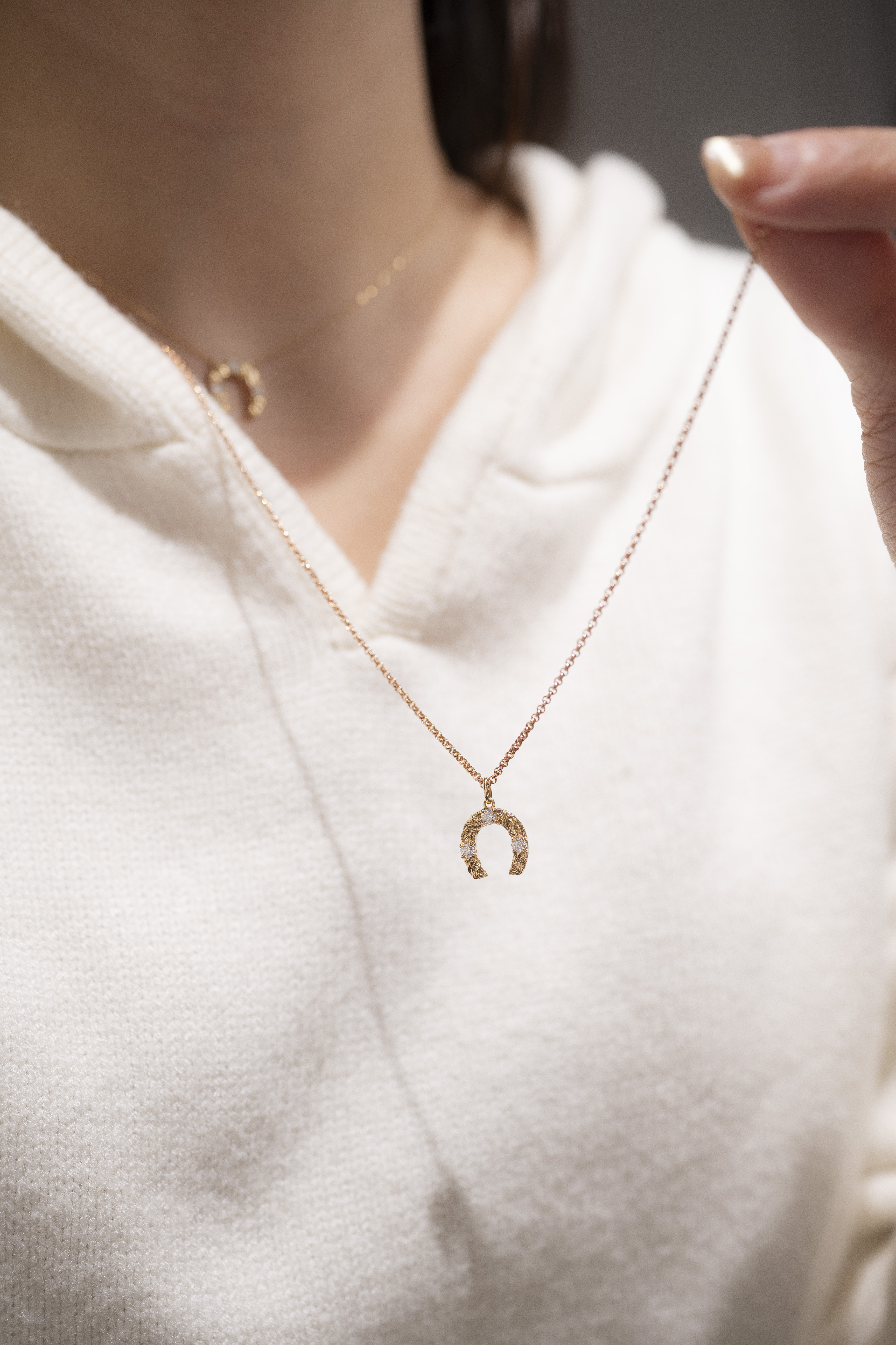 18K Golden Saddle Diamond Pendant