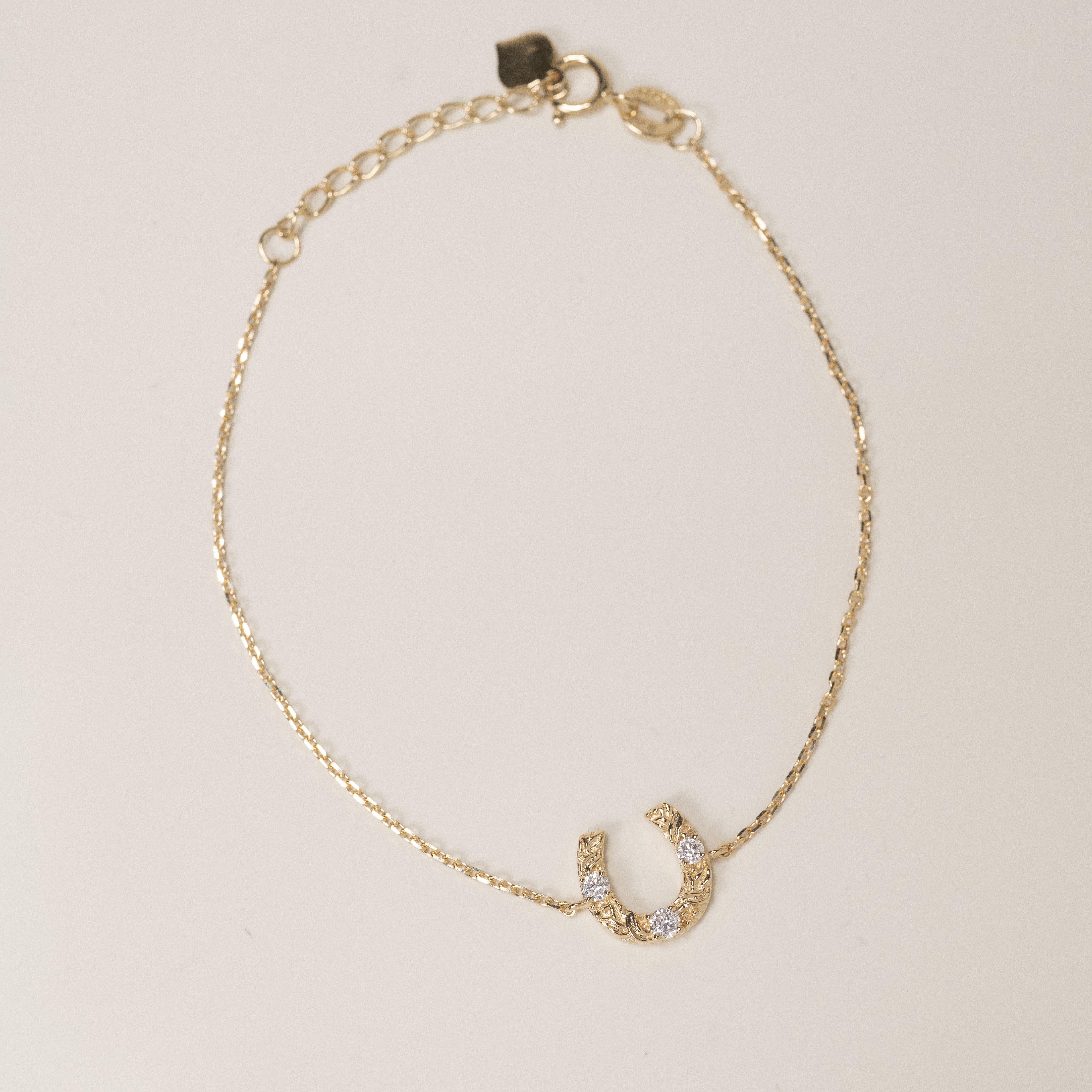 18K Golden Saddle Diamond Bracelet