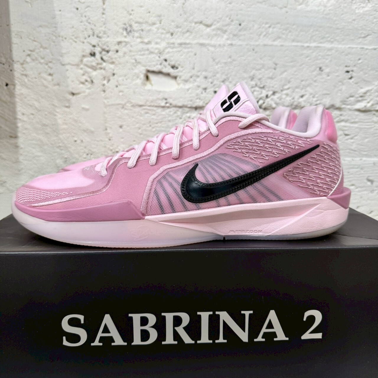 現貨在西門實體門市〈二手 男鞋尺寸US11/29CM〉NIKE W SABRINA 2 PINK FOAM 粉色 玫瑰粉 籃球鞋 實戰鞋【FZ1517-601】PINKS