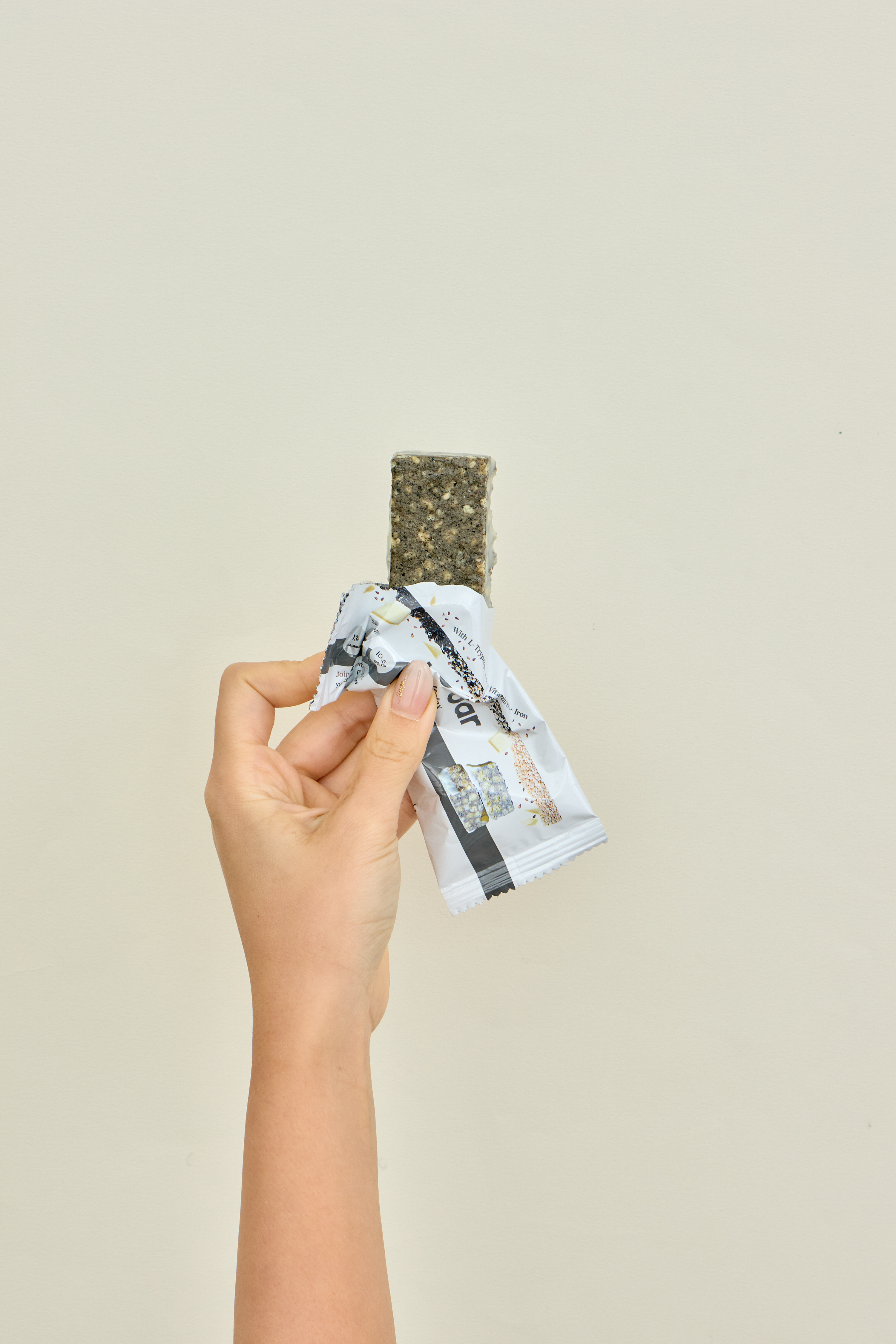 濃郁芝麻香氣溫潤不躁，口感紮實卻不乾口，甜度拿捏得恰到好處。