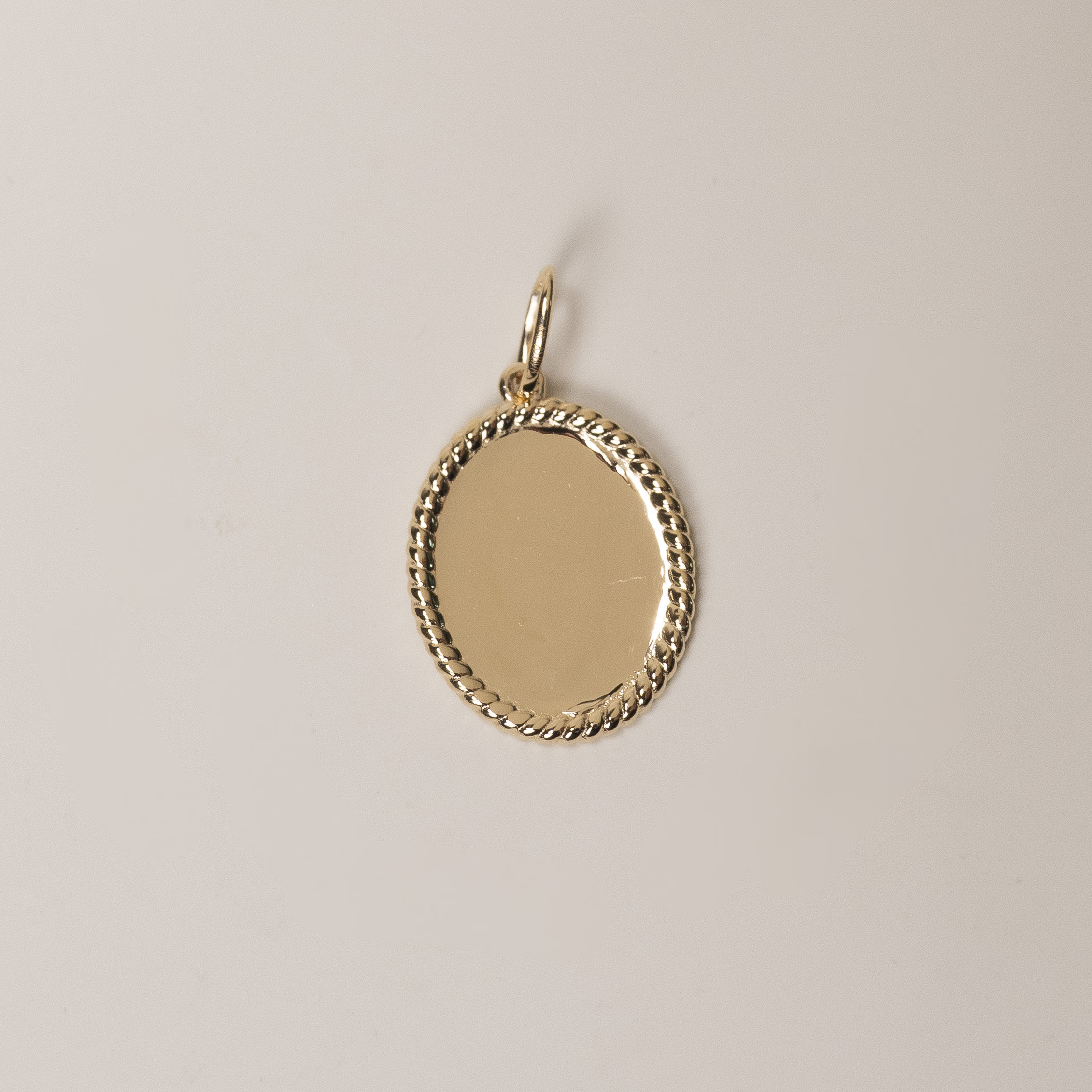 18K Engravable Oura Tag Pendant