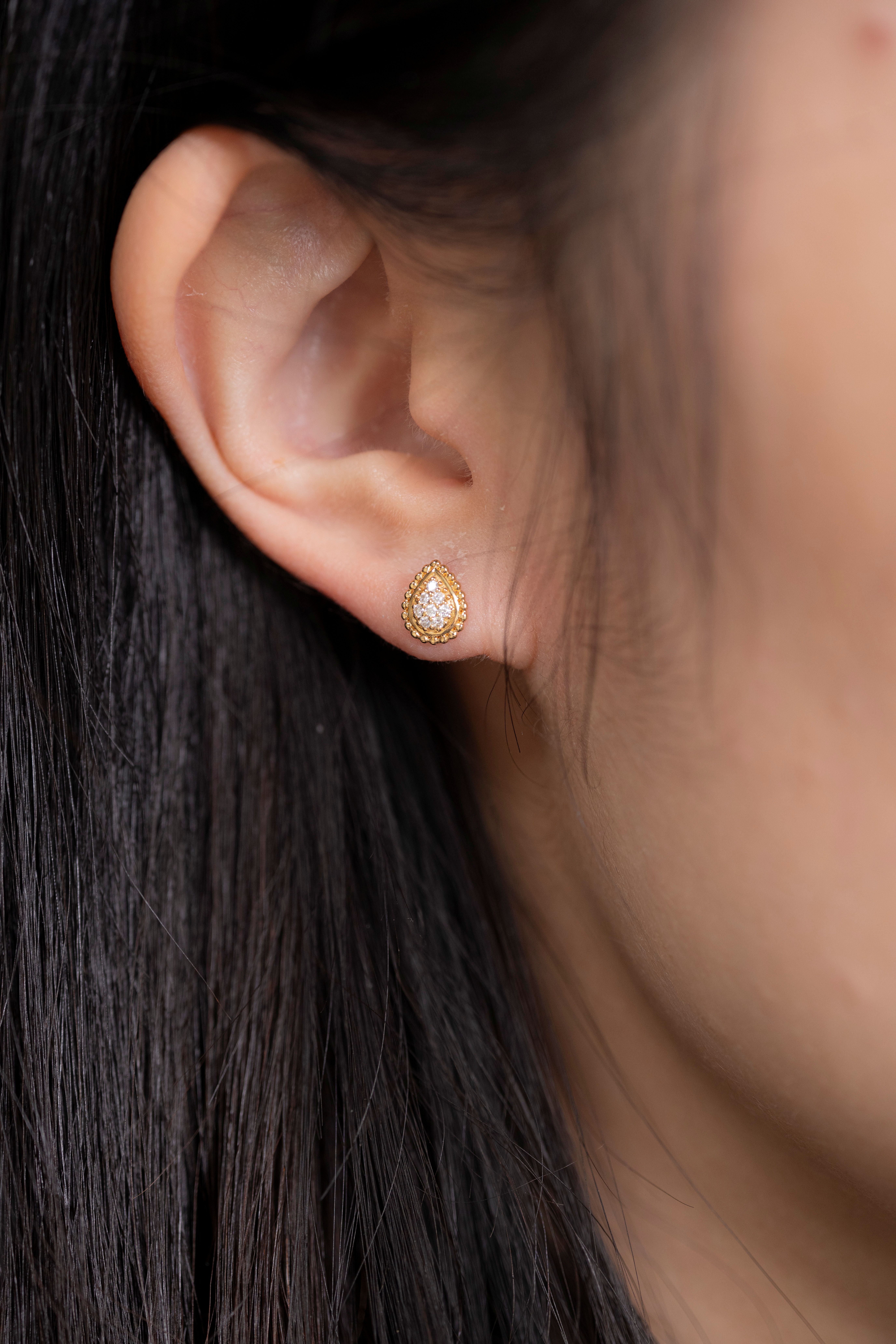 18K Gildrop Diamond Earring