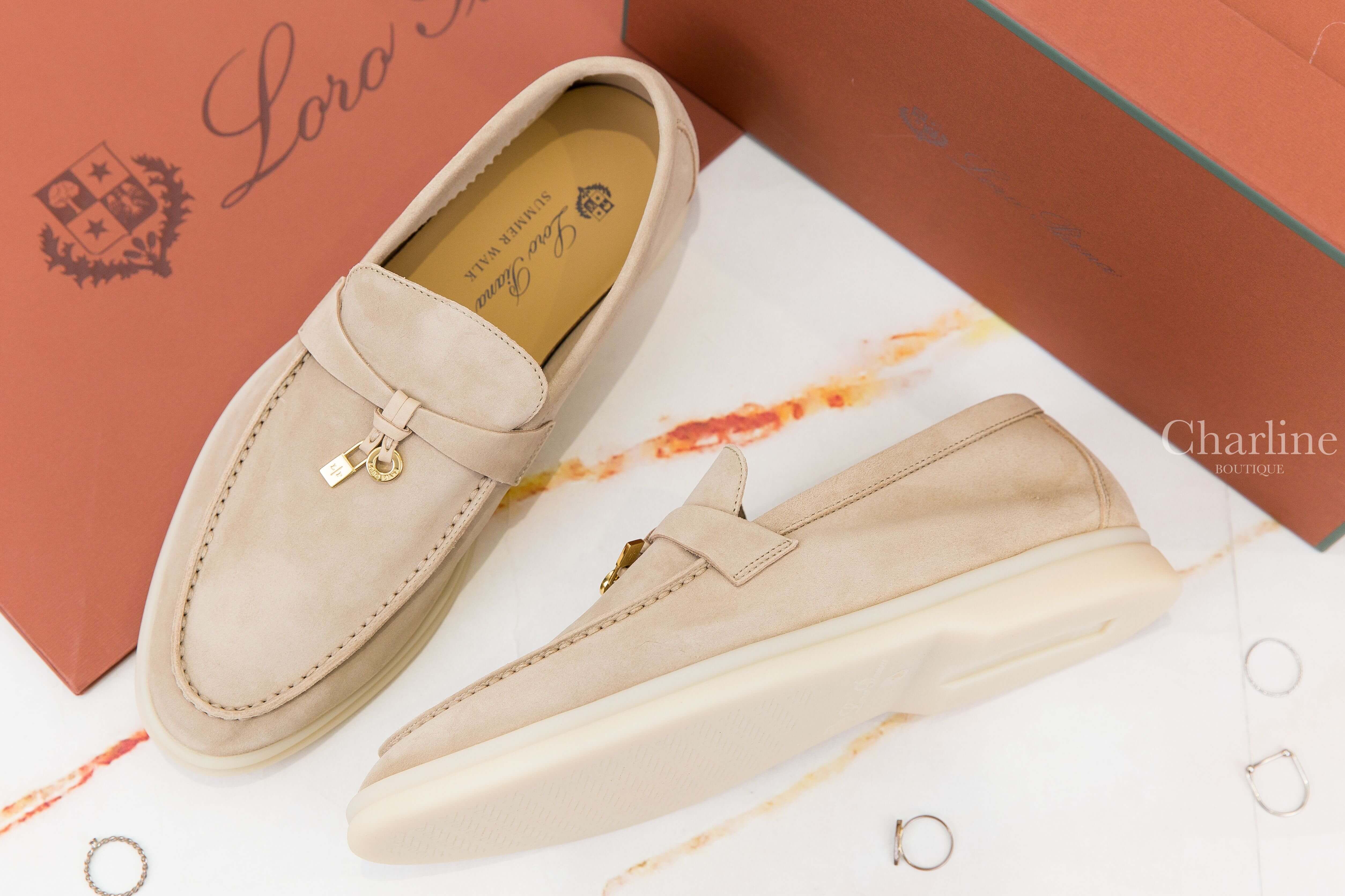 Loro Piana Summer Charms Walk Loafer 砂岩色金色墜飾柔軟麂皮步行樂福鞋-Charline Boutique 精品代購