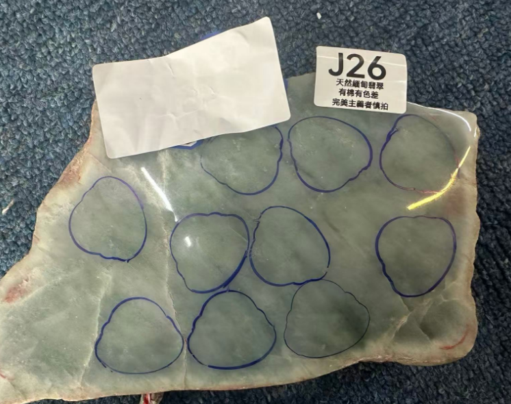 SU026 J26 天然緬甸翡翠佛公