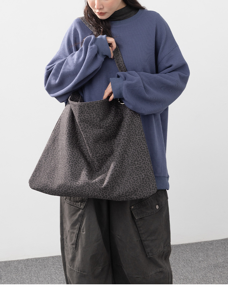 Leopard print buckle suede shoulder bag, available in two colors.【06070435】in stock+pre-order