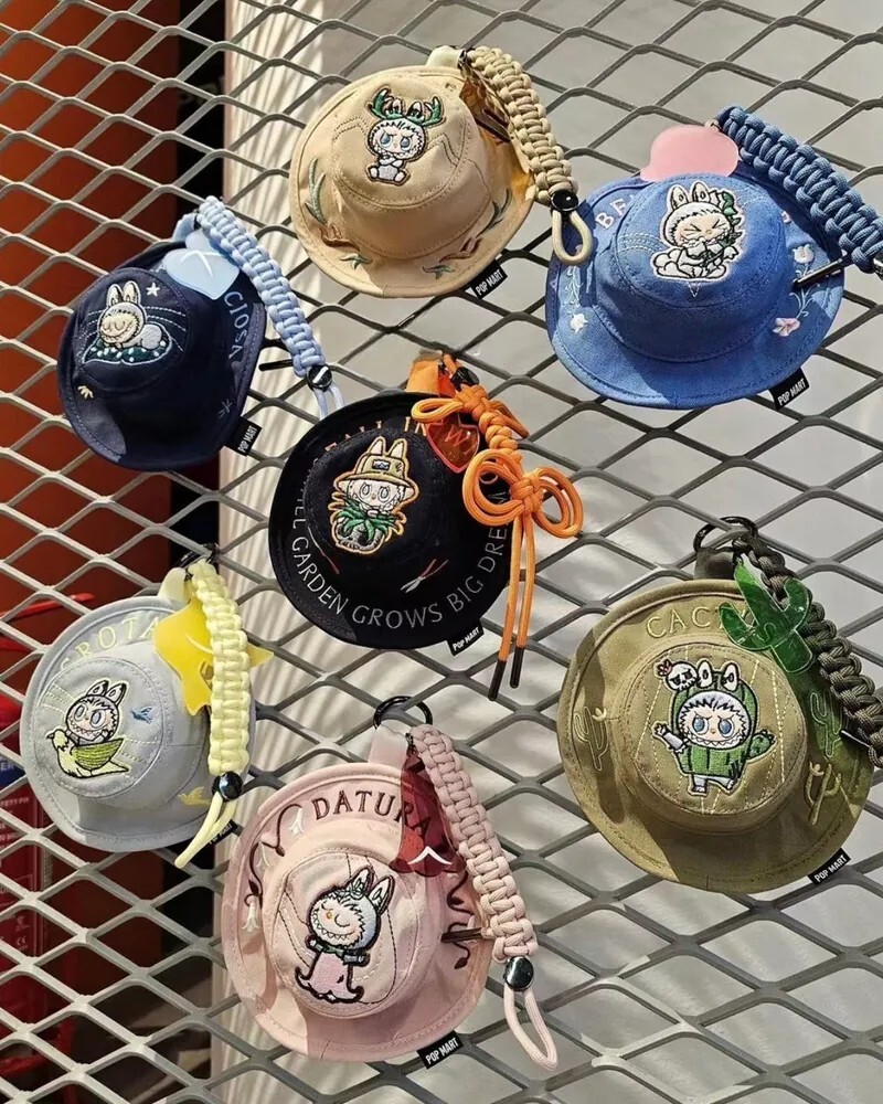 【現貨】POPMART The Monsters LABUBU 春天野在家系列 盲盒漁夫帽小包 單抽一個