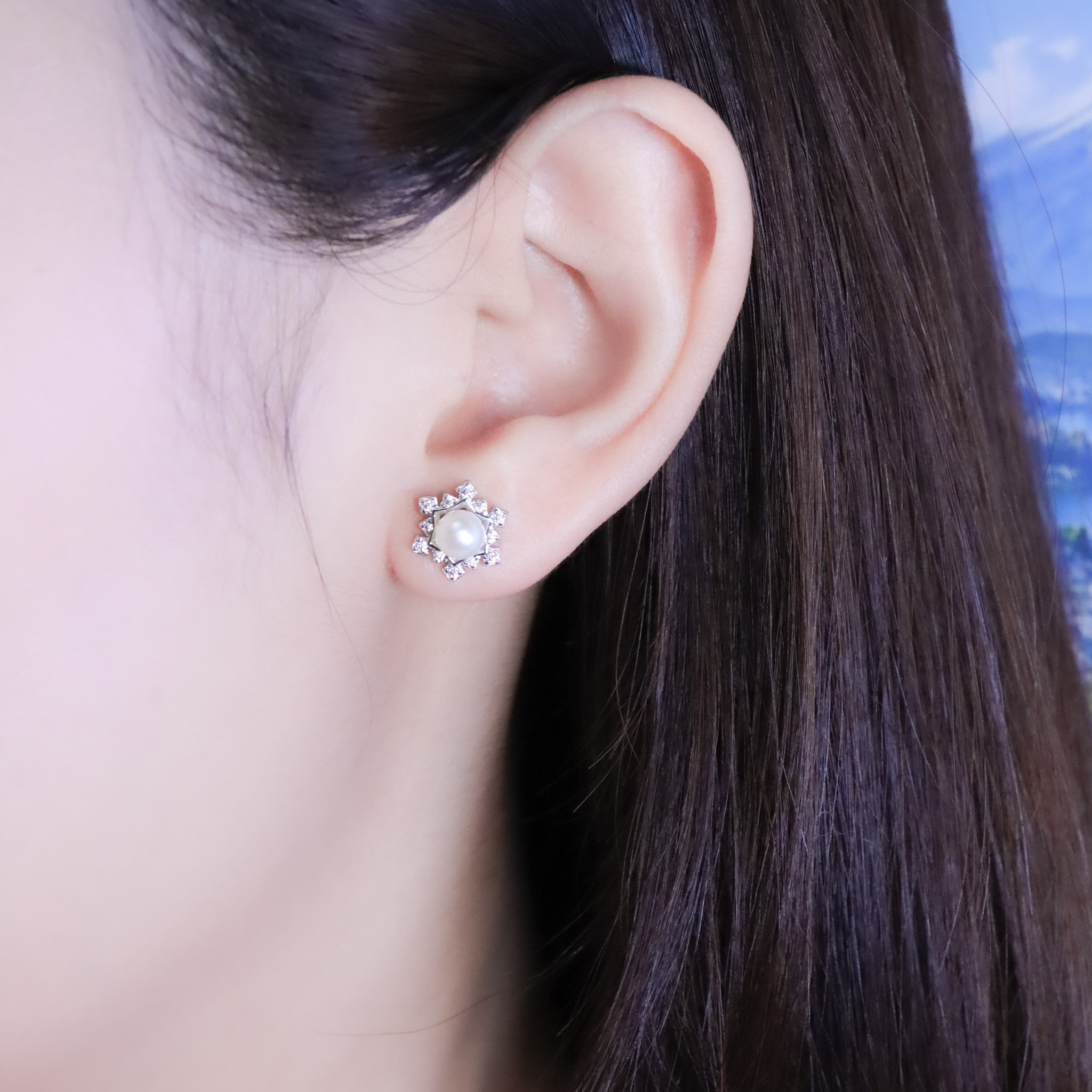 | 925純銀・厚鍍白金・珍珠  | 珍貴花花莊園耳環 | EA1104 |