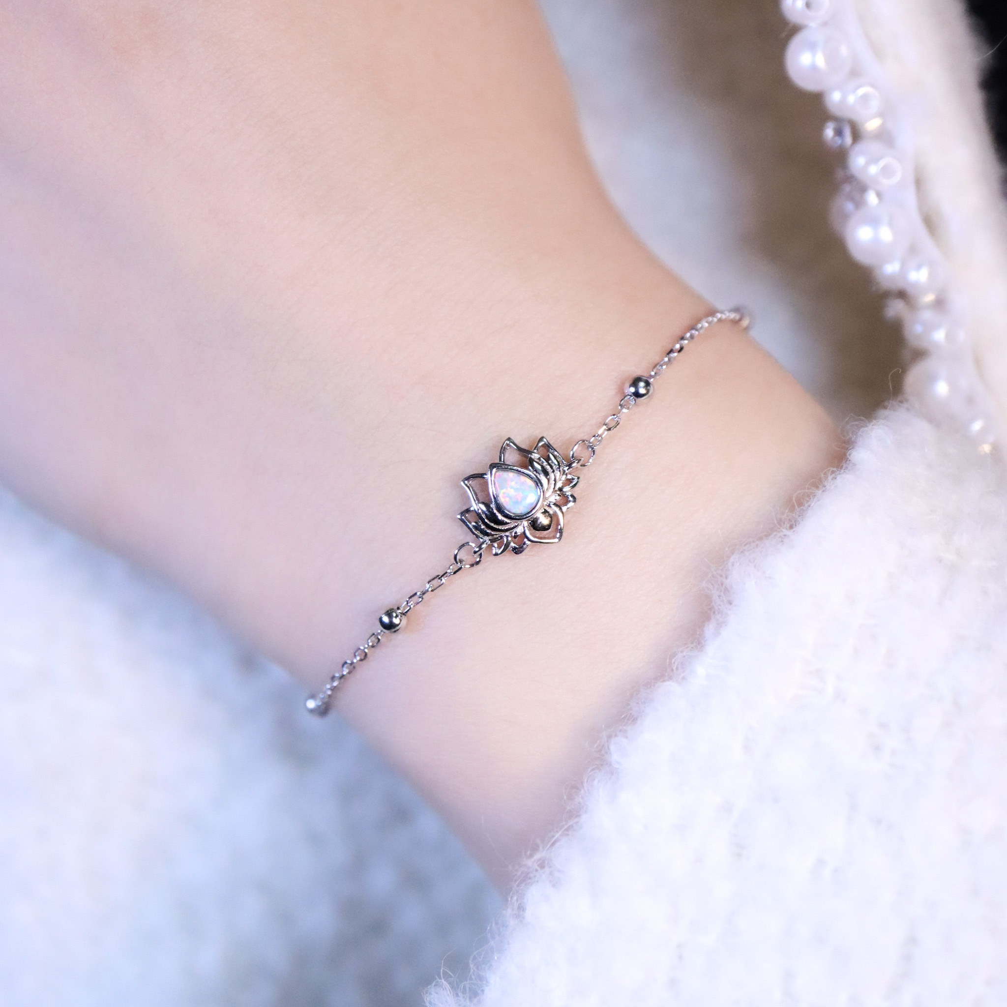 | 925純銀・厚鍍白金 | 因果花花手鏈 | BR1453 |