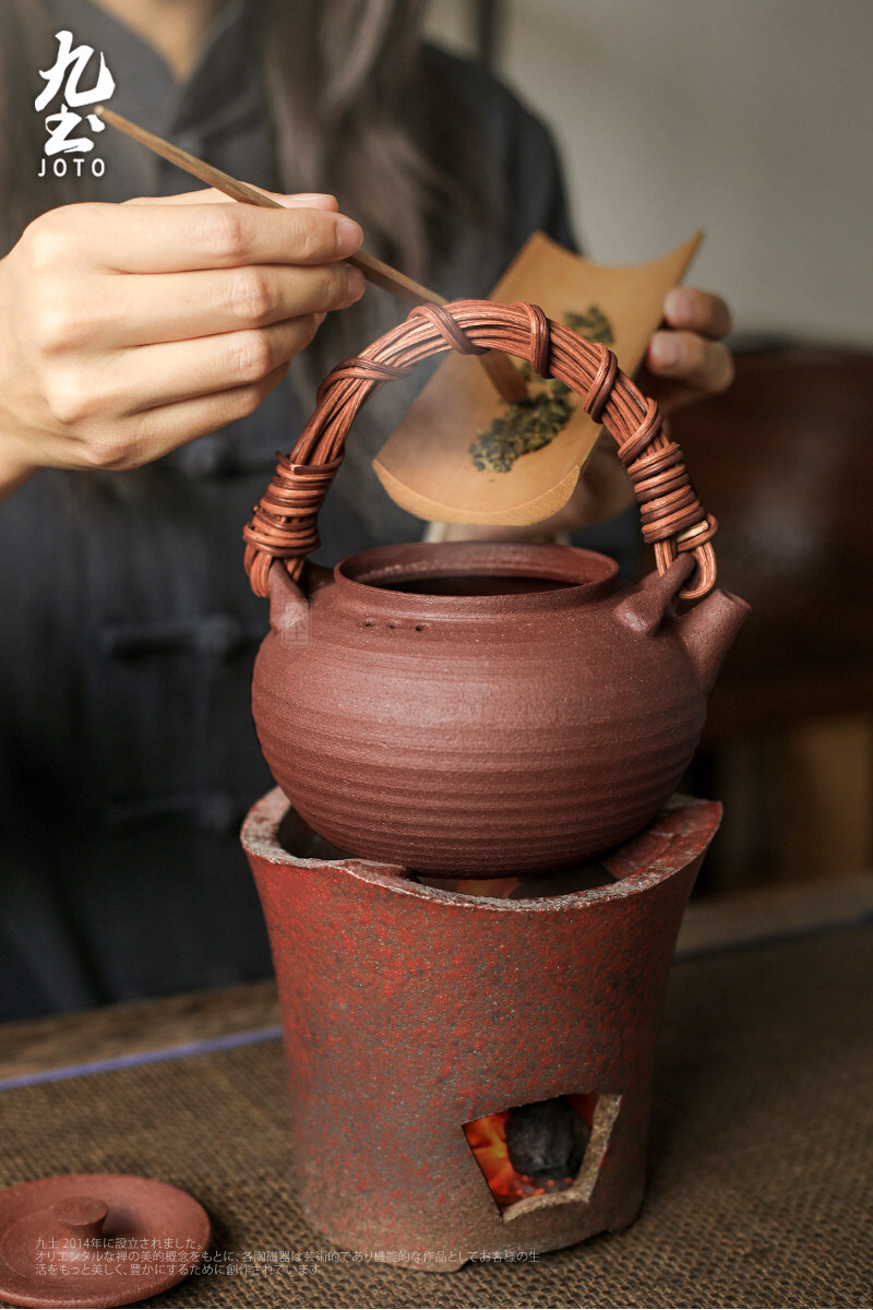 茶壺 松花茶壺 しょうかちゃつぼ | 鶴田 純久の章 お話