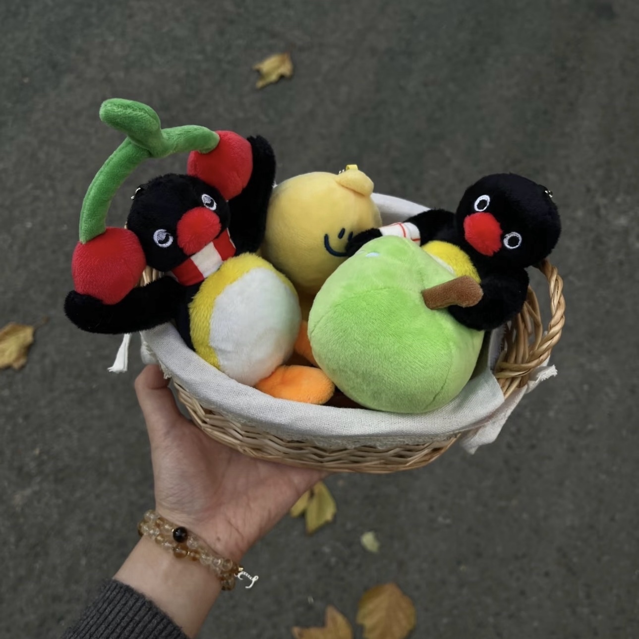 PINGU 企鵝家族 創意水果系列 櫻桃 蘋果 吊飾 絨毛掛件 可愛