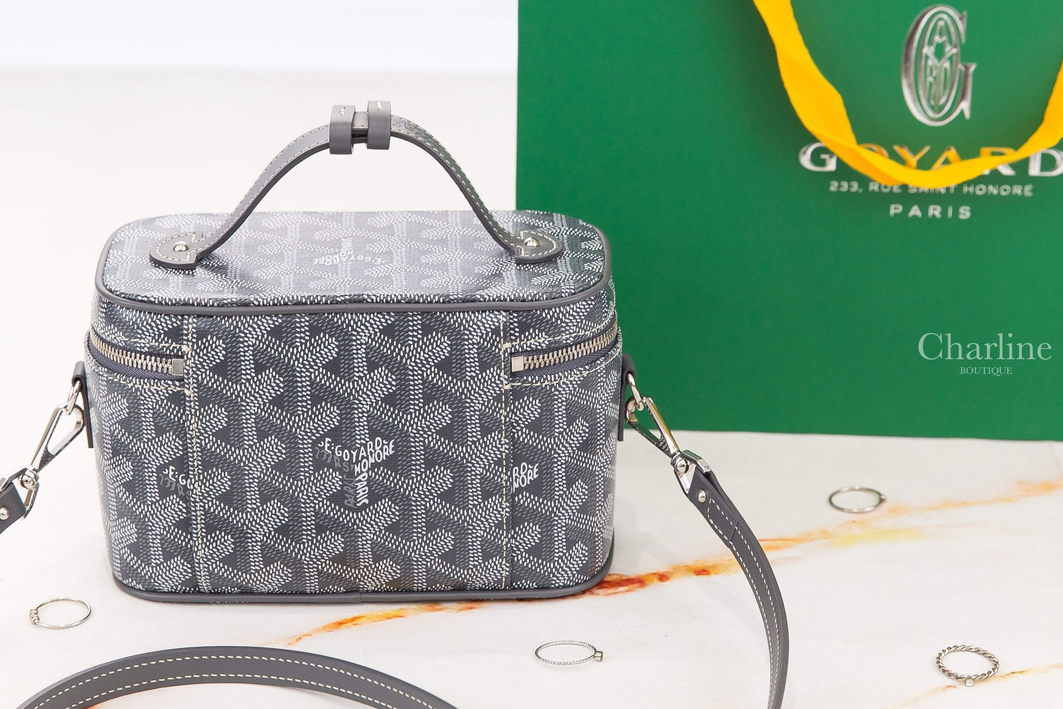 Goyard Muse Mini Vanity 灰色帆布小牛皮拼黃色內裡迷你手提肩背化妝包-Charline Boutique 精品代購