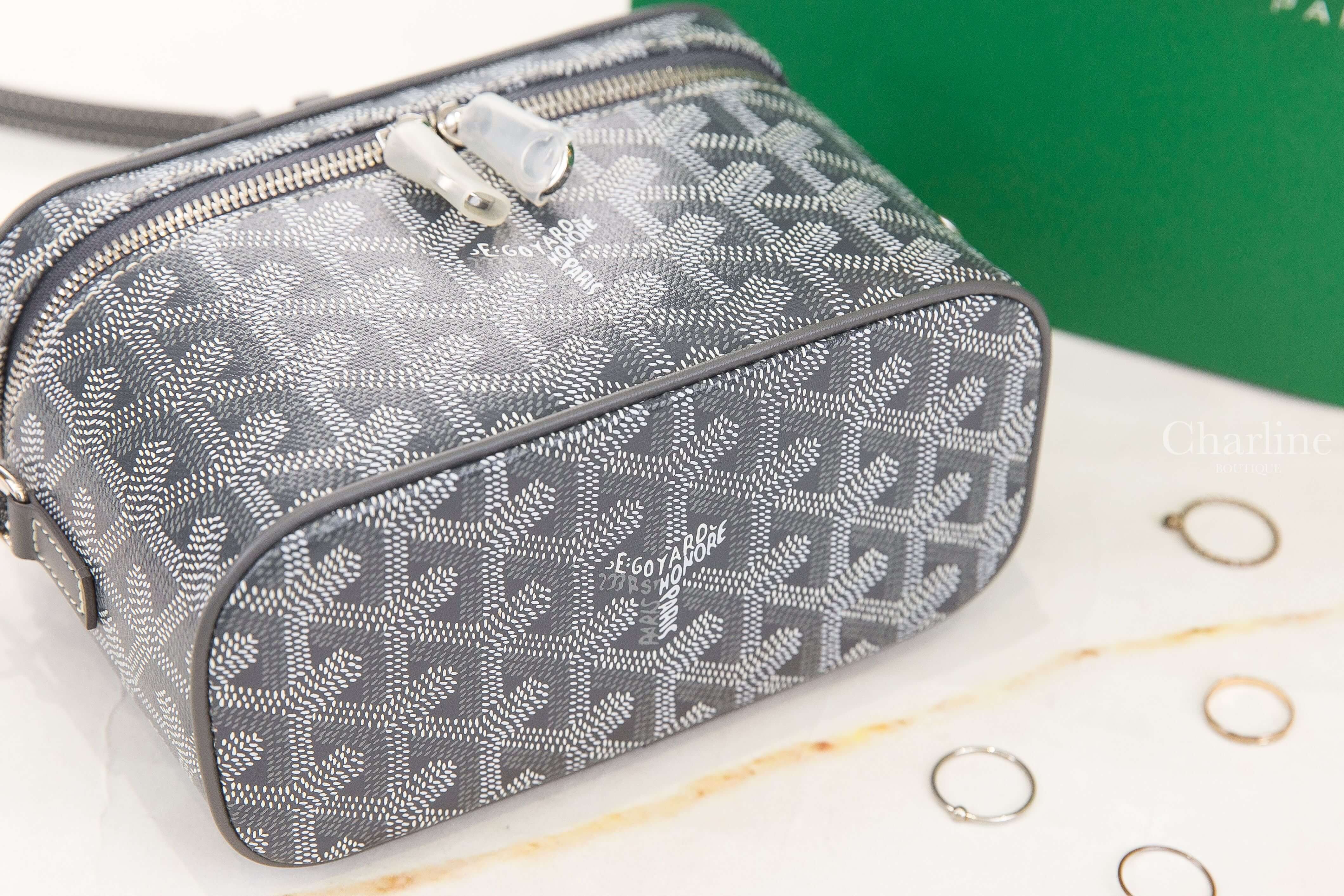 Goyard Muse Mini Vanity 灰色帆布小牛皮拼黃色內裡迷你手提肩背化妝包-Charline Boutique 精品代購