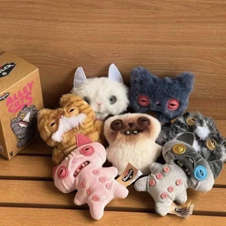 FUGGLER 喵星人 "盲盒" 5吋吊飾 毛絨掛件 貓咪 牙齒怪 醜娃 共七款