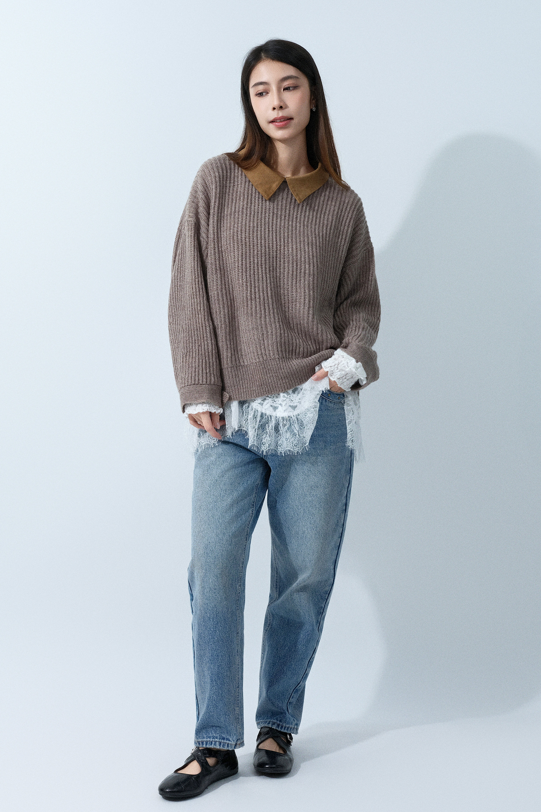 FW25_0292（上衣＋蕾絲上衣＋牛仔褲）