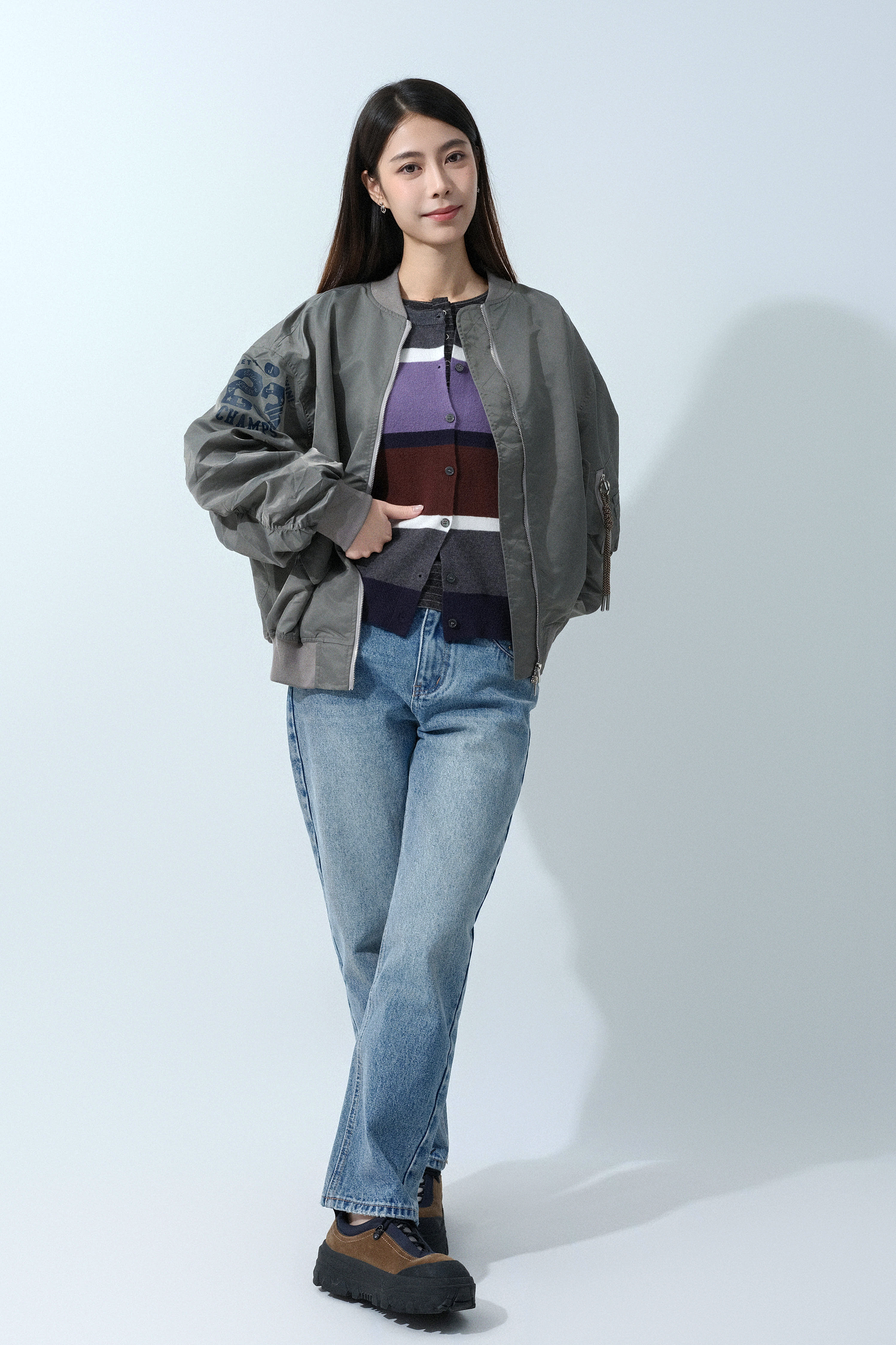 FW25_0293（外套＋針織外套＋上衣＋牛仔褲）