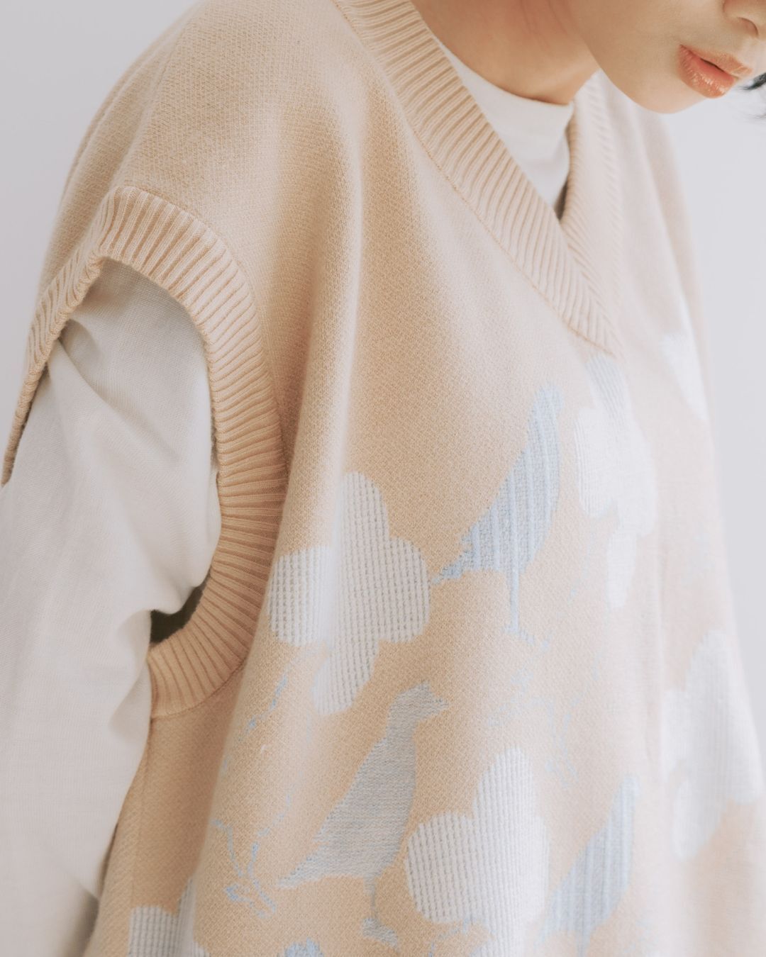 ニットベスト／海棠八哥 No.2／クリームベージュ／やわらかな冬の花