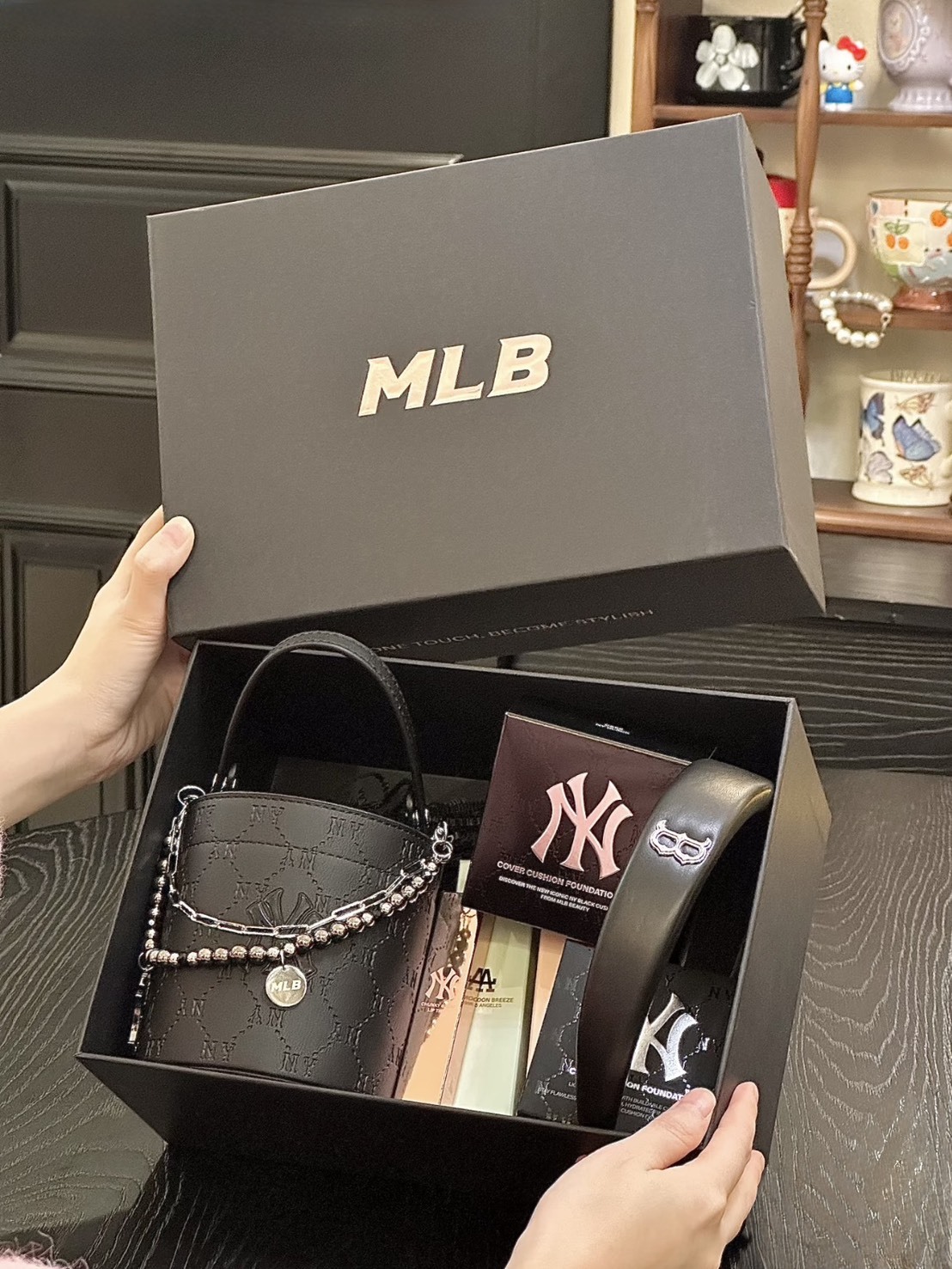 MLB 鎏金粉 / 晶耀黑 新年 禮盒 套裝