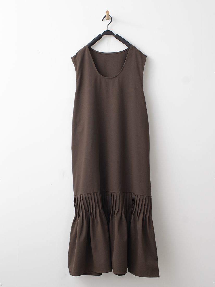 日系氣質下擺壓褶魚尾連身洋裝