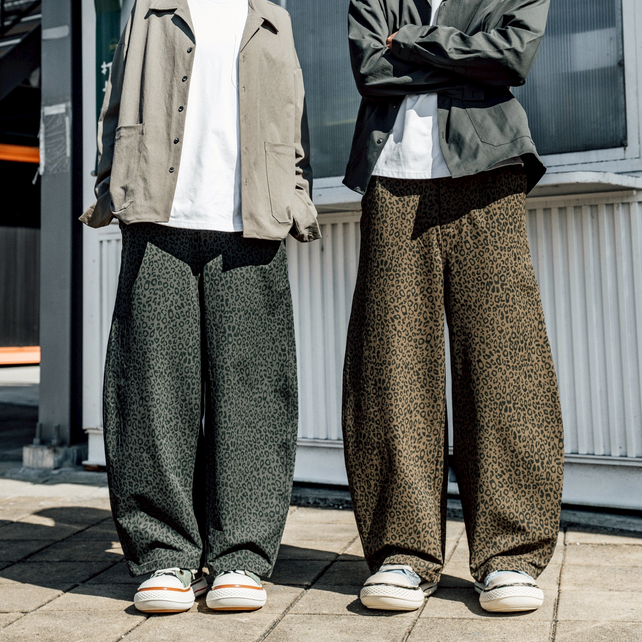 <台灣現貨>豹紋彈力彎刀長褲 SB8018