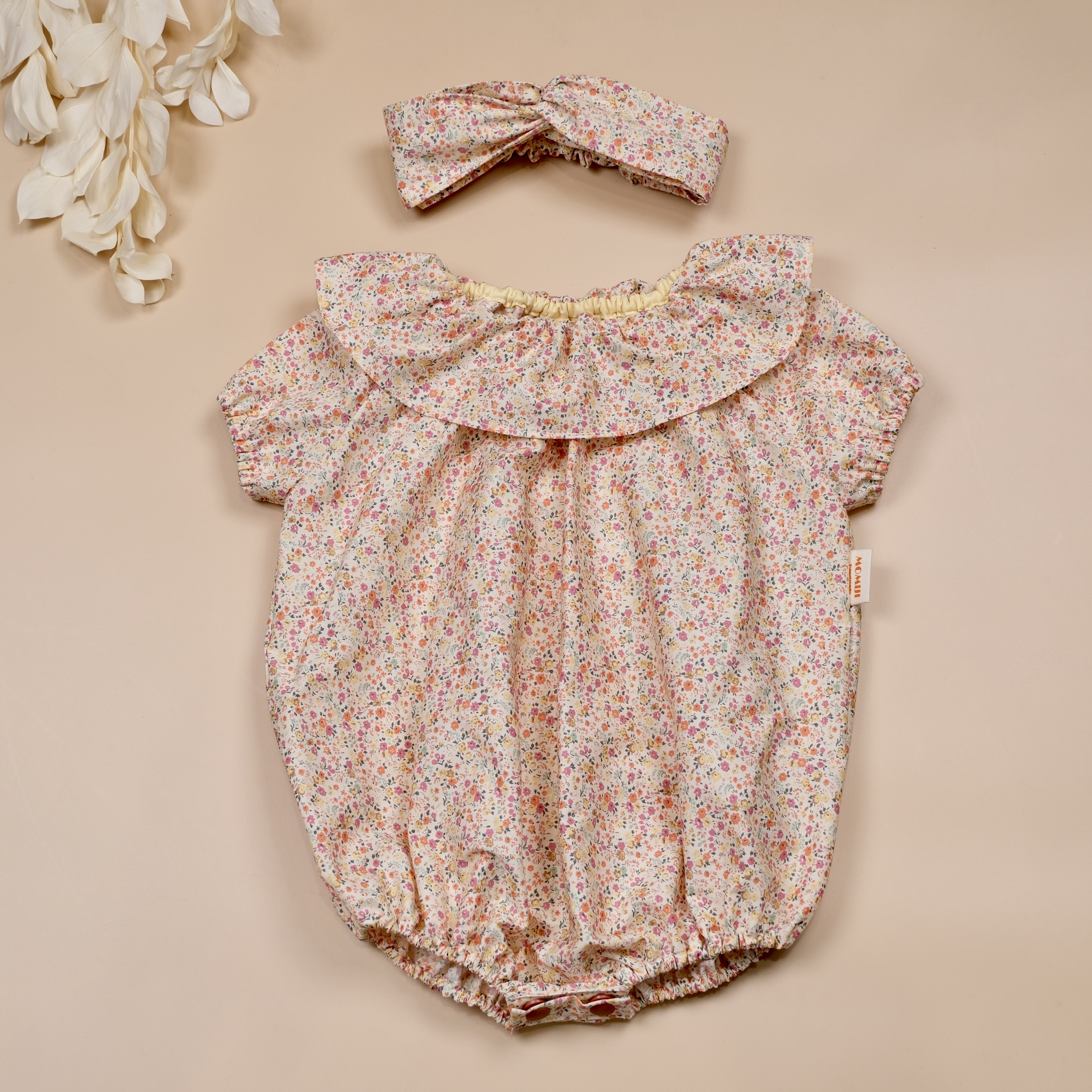 花邊咚咚系列 ❉ 黃橘迷你小碎花 ❉ 大領片連身包屁衣