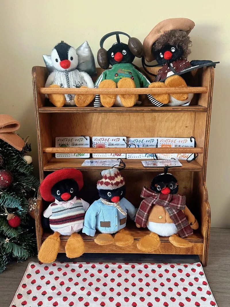 iSNEAKERS | PINGU 企鵝家族 正版授權 45週年 復古換裝系列 盲盒 吊飾 鑰匙圈 6款