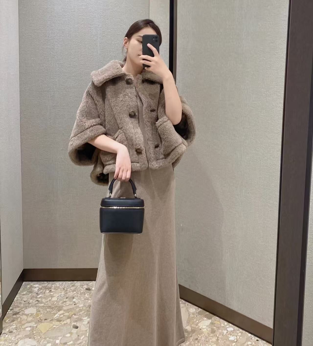 Max Mara 沙色型格短裝泰迪 -T