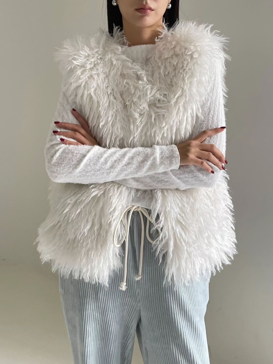 FEFFER 羊羔霧感長毛背心