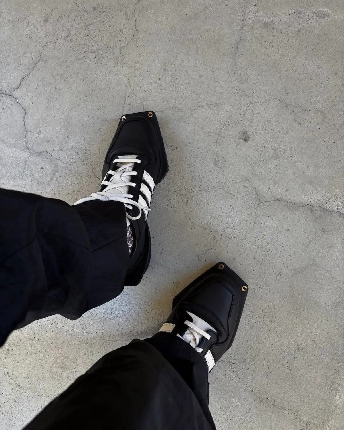<七月阿迪出清🚨>Adidas Originals FORUM SQ 復古厚底 方頭皮鞋 兩色