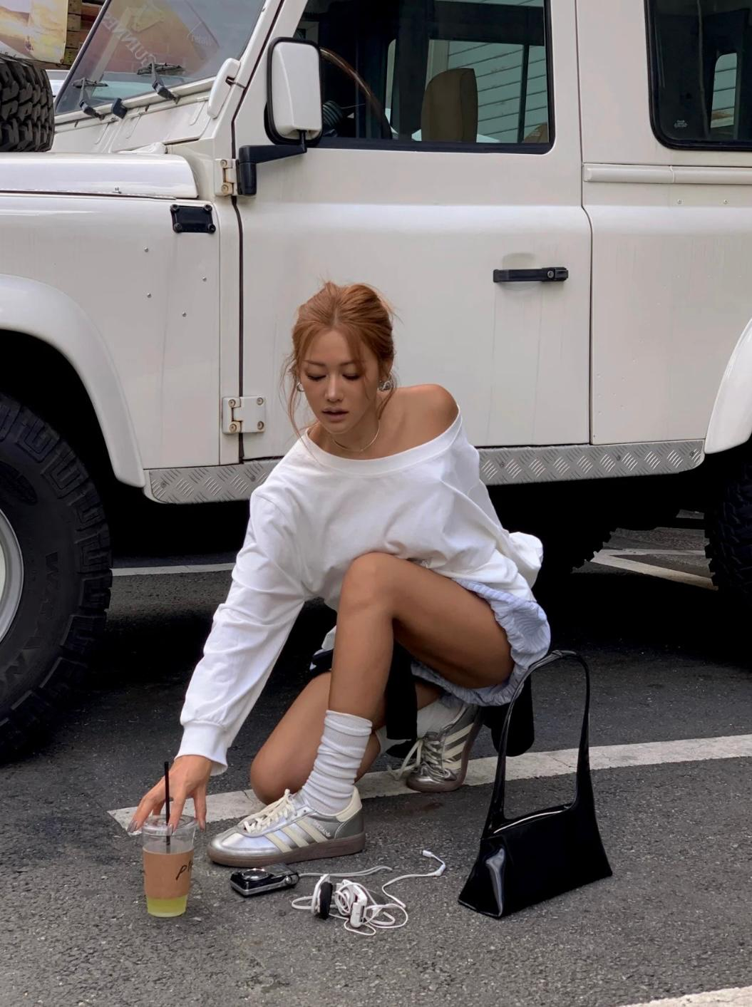 Adidas Handball Spezial Shoes (Silver)