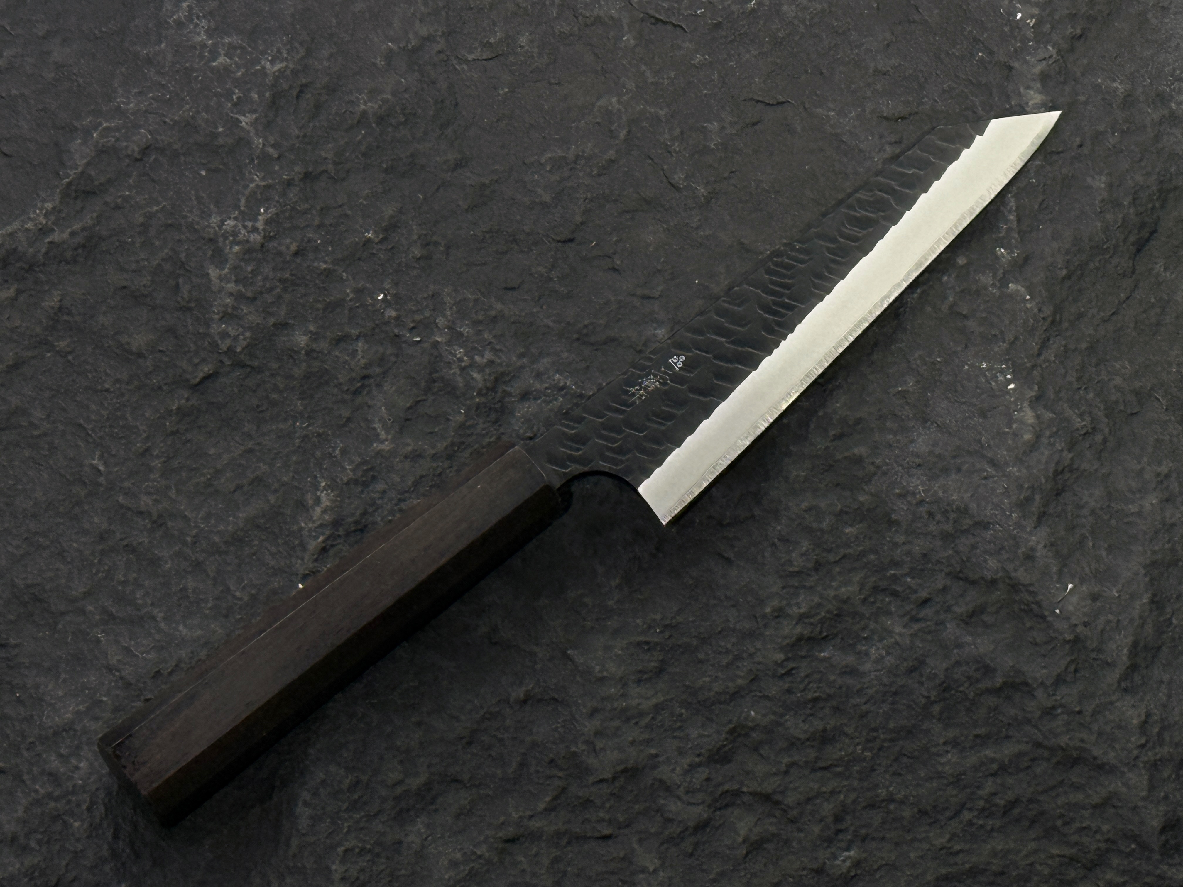 二唐刃物 SG2 粉末鋼 黑打 槌目 骨透 黑檀柄