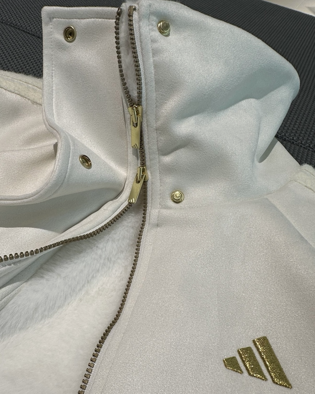 ADIDAS FW25 WARM JACKET 馬年CNY新年款毛絨休閒夾克外套女款KH2662
