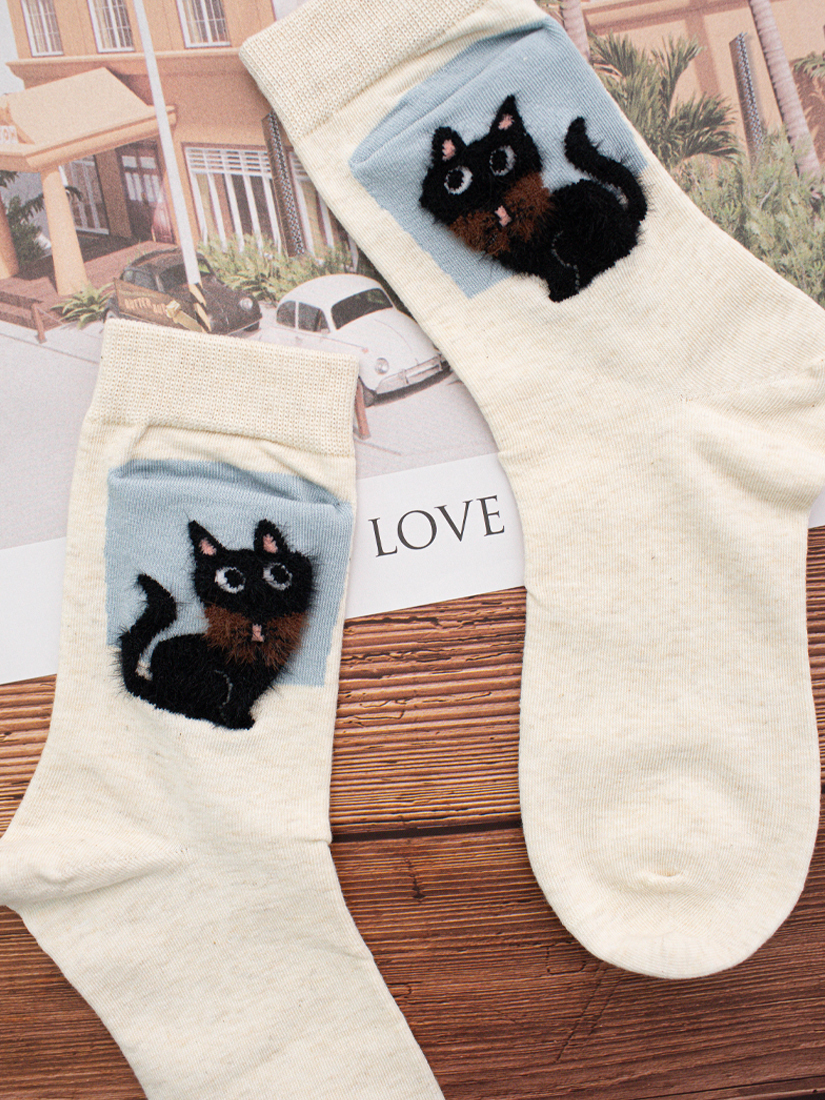 黑貓絨毛口袋中筒襪