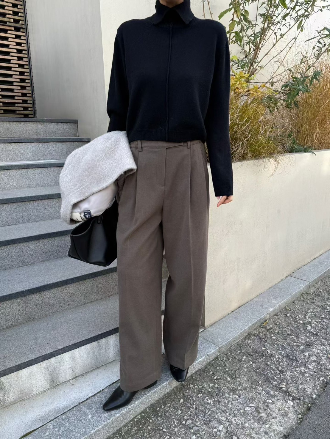 側釦鬆緊西裝褲