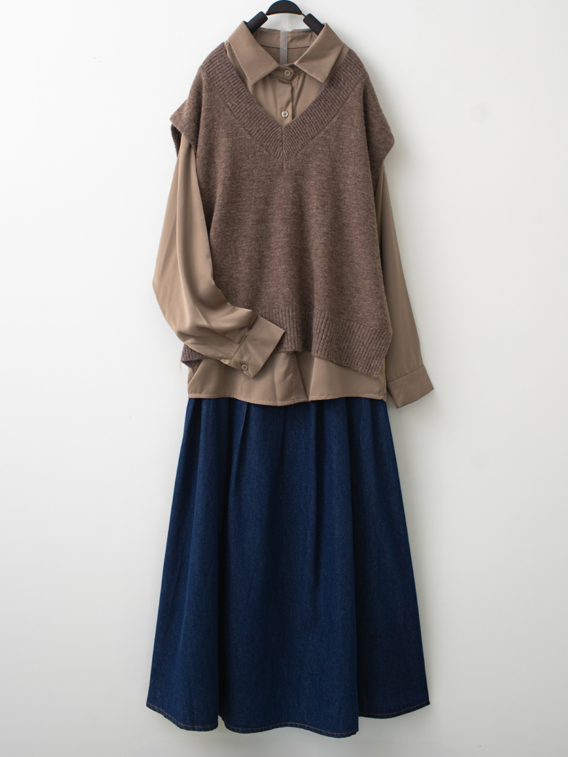 V領針織背心緞面襯衫百褶A字牛仔裙組合