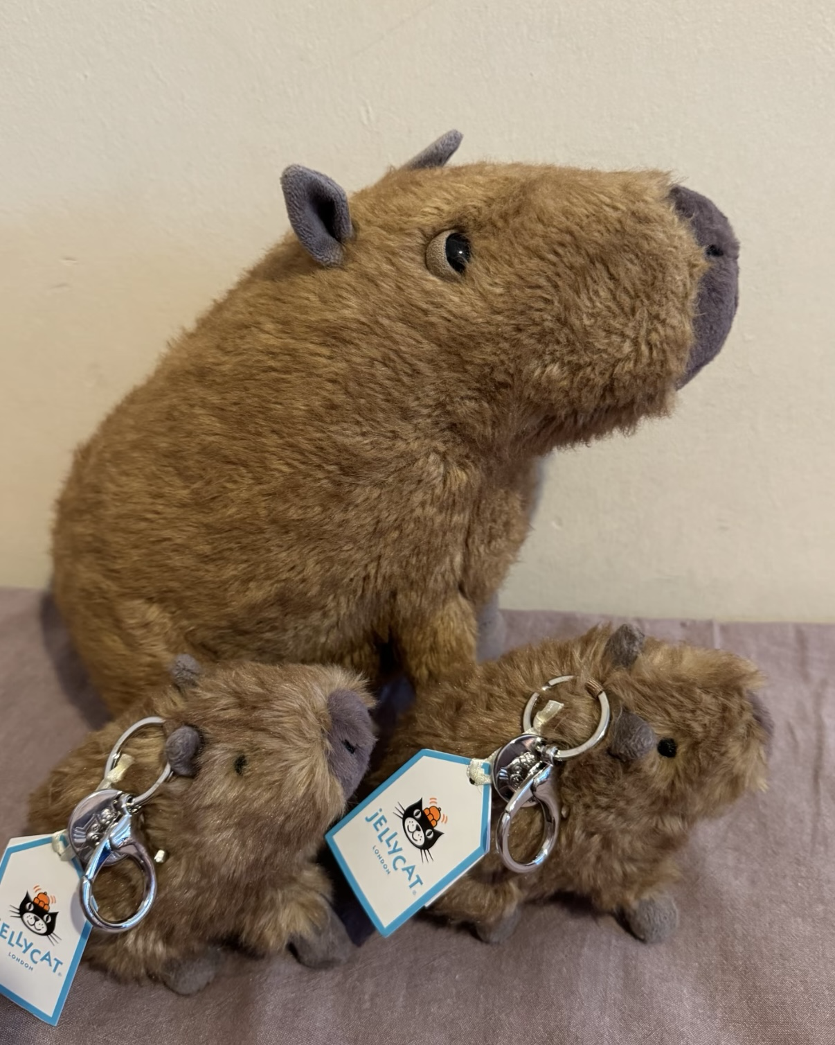 JELLYCAT 卡皮巴拉 水豚 毛絨 吊飾 玩偶 娃娃