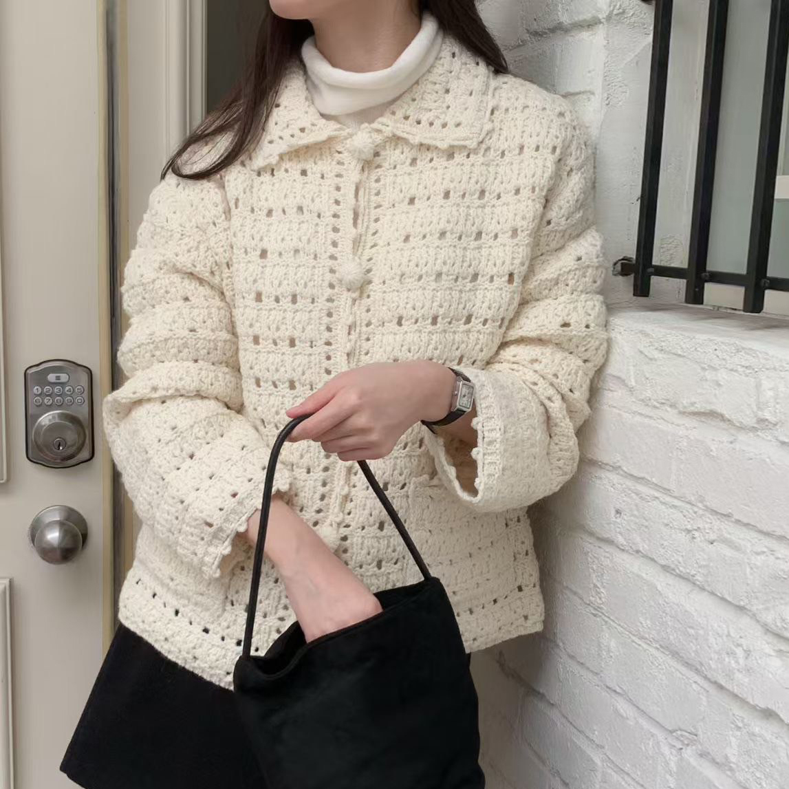 浪漫女子鏤空針織翻領排釦外套 / 2色