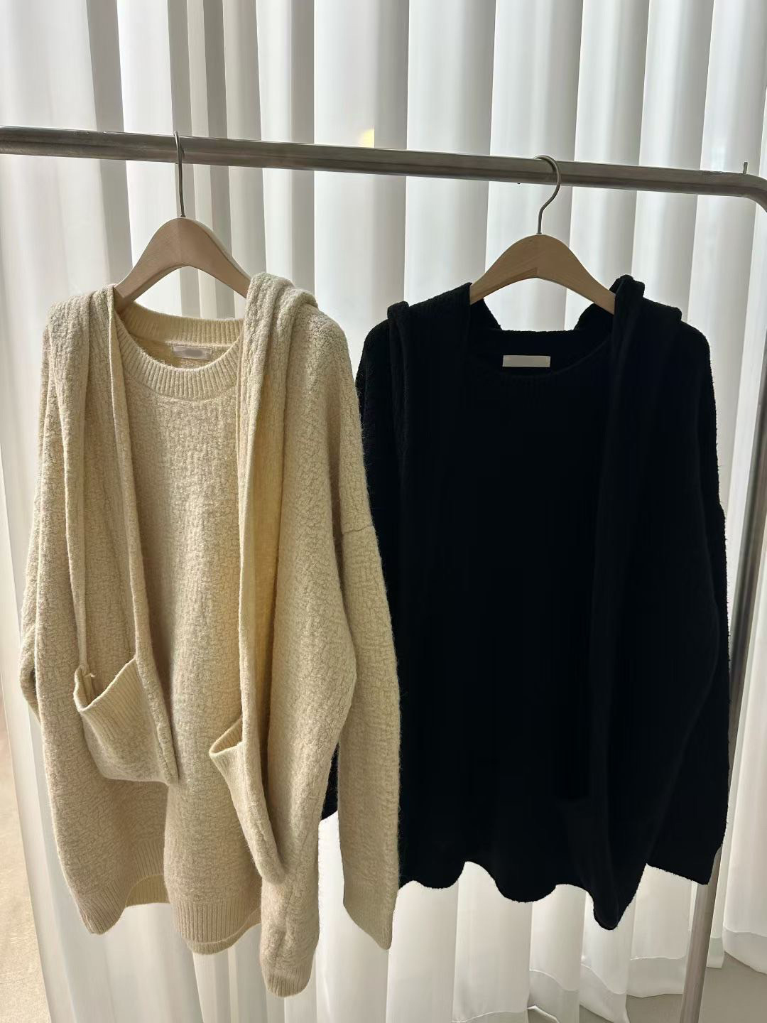 連帽雙口袋造型圍巾披肩+毛衣SET / 2色