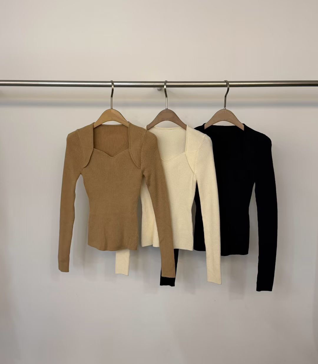 微性感桃心領造型彈力螺紋上衣 / 3色