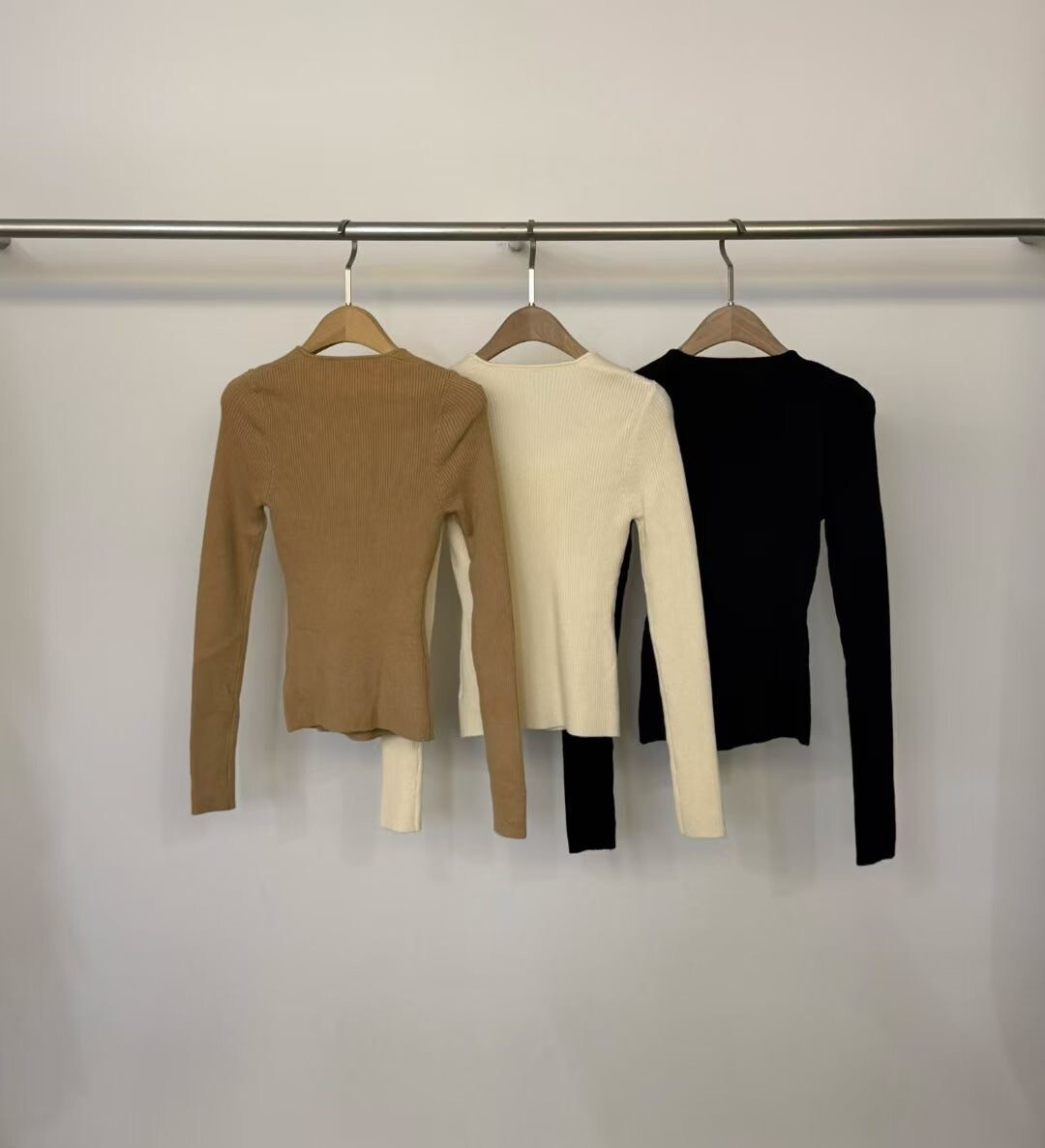 微性感桃心領造型彈力螺紋上衣 / 3色