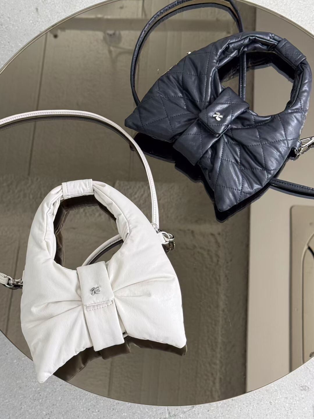 蝴蝶結造型小墜飾手提肩背包 / 2色